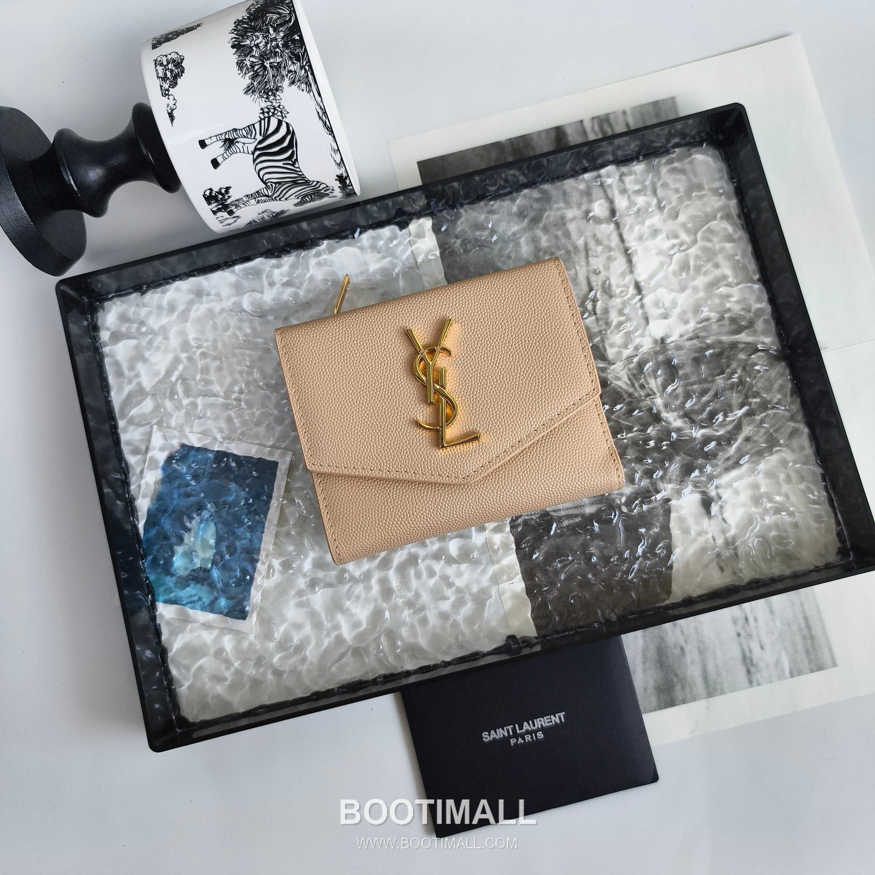 Saint Laurent Cassandre Matelassé Leather Trifold Wallet 582296 생로랑 카산드르 마틀라세 소가죽 트리폴드 지갑 12cm 1