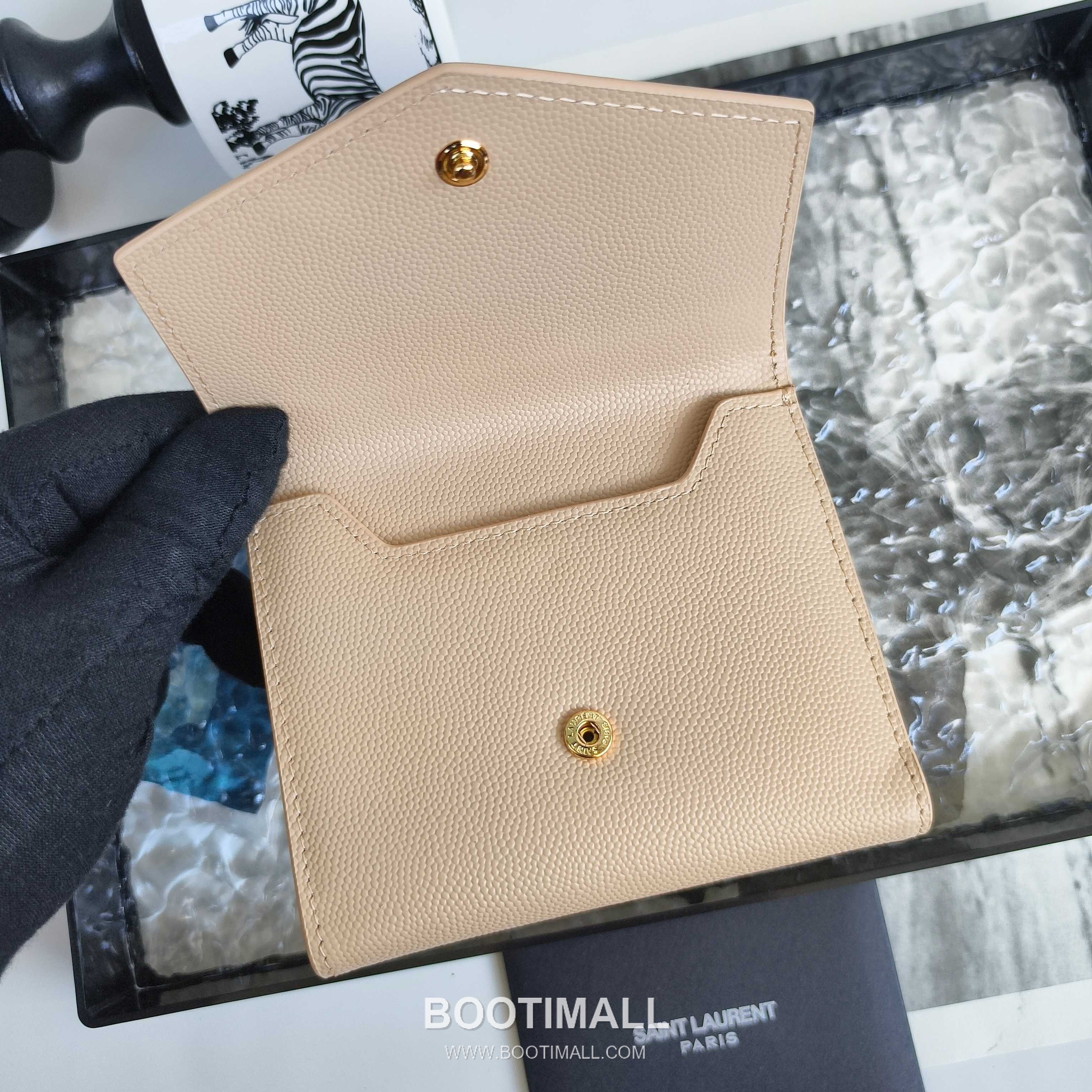 Saint Laurent Cassandre Matelassé Leather Trifold Wallet 582296 생로랑 카산드르 마틀라세 소가죽 트리폴드 지갑 12cm 3