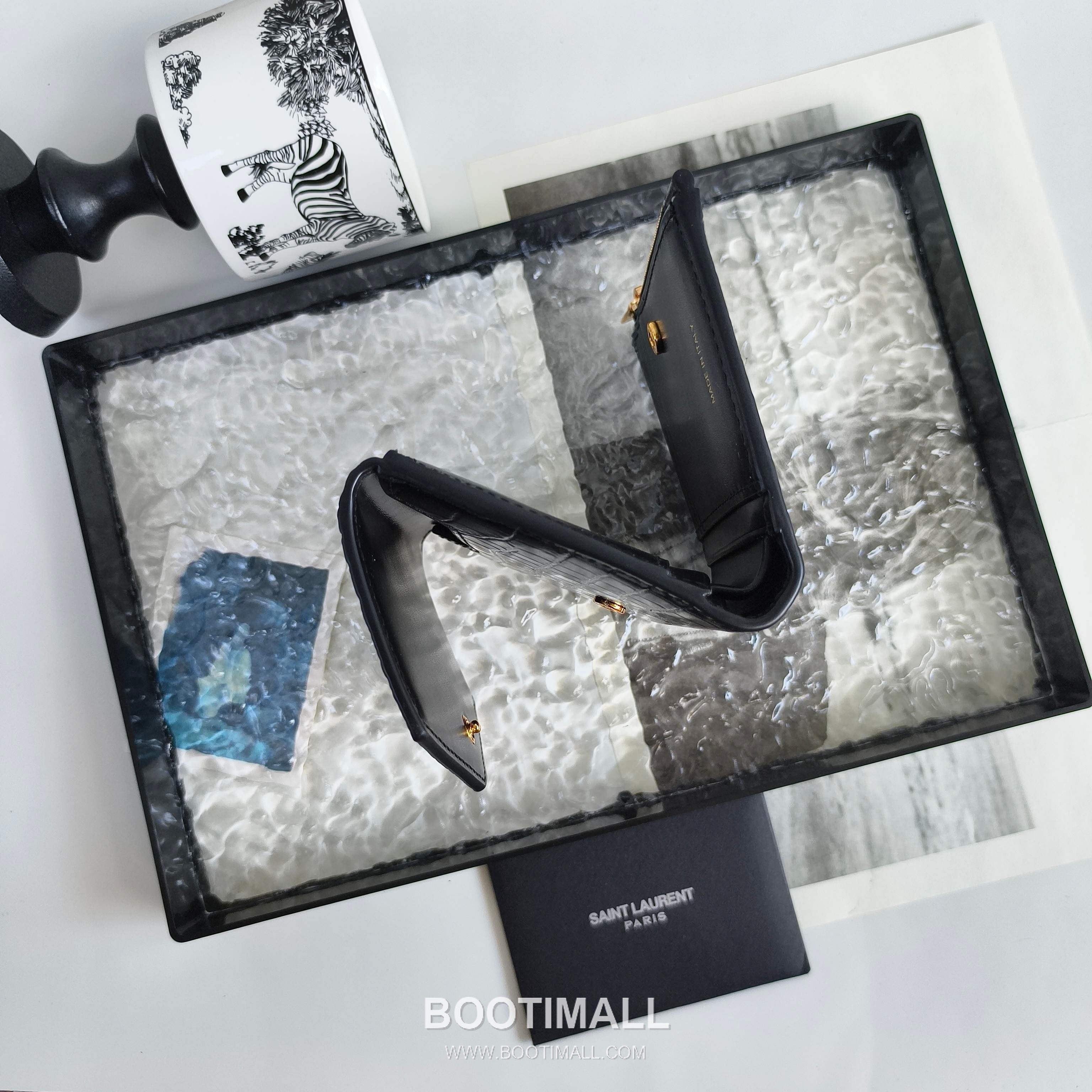 Saint Laurent Cassandre Matelassé Leather Trifold Wallet 582296 생로랑 카산드르 마틀라세 소가죽 트리폴드 지갑 12cm 4