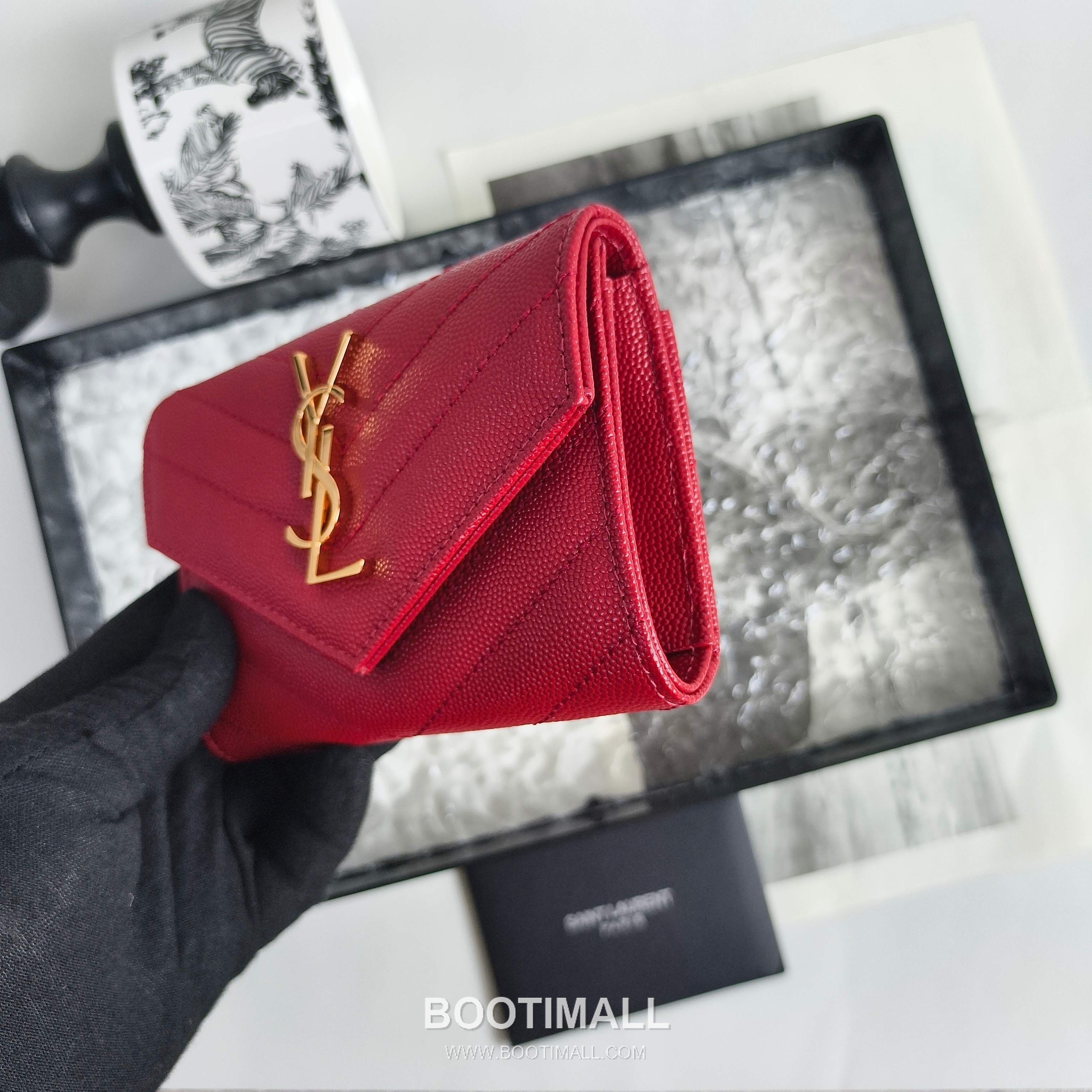 Saint Laurent Cassandre Grain de Poudre Leather Bifold Wallet 414404 생로랑 카산드르 그레인 드 푸드르 송아지가죽 반지갑 13cm 5