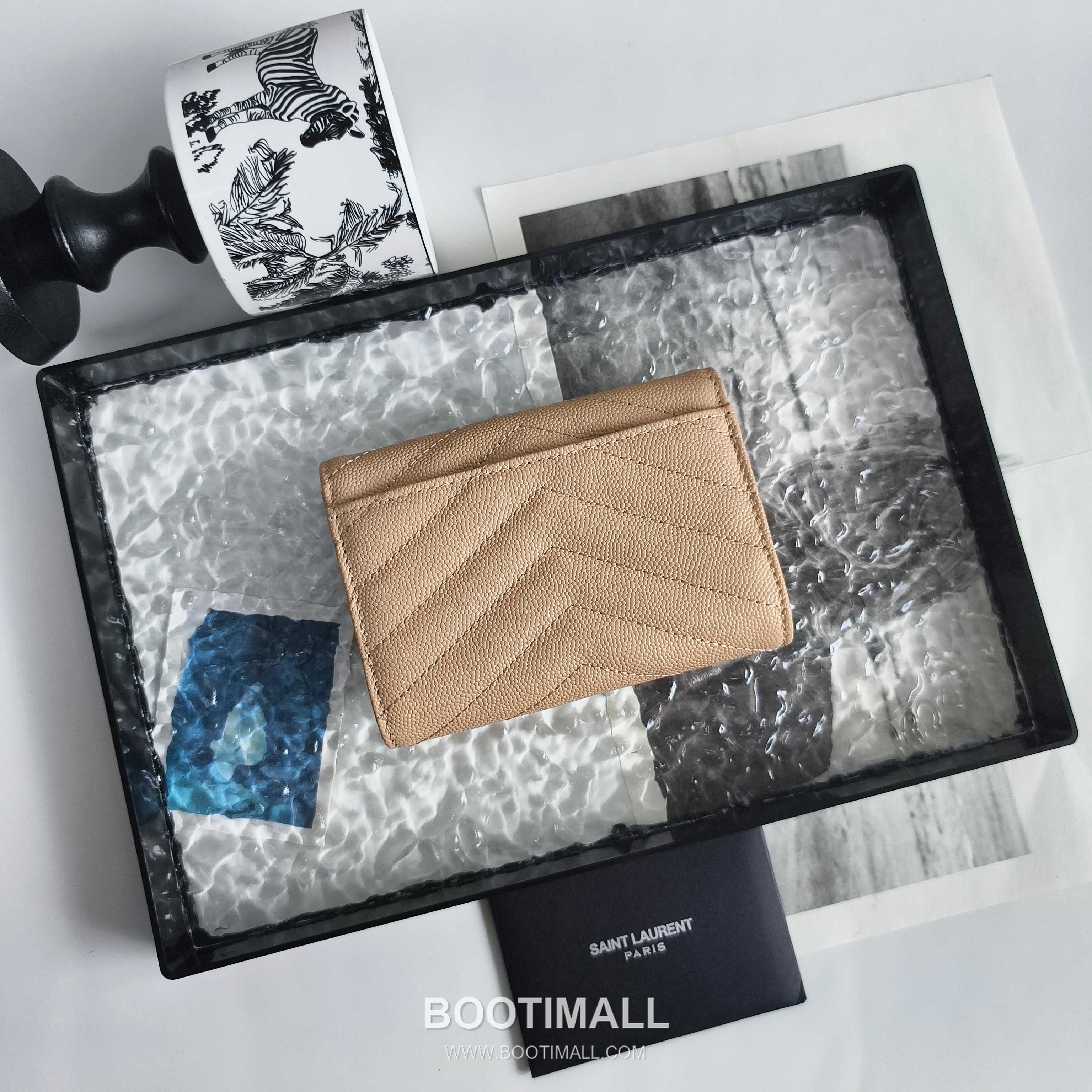 Saint Laurent Cassandre Grain de Poudre Leather Bifold Wallet 414404 생로랑 카산드르 그레인 드 푸드르 송아지가죽 반지갑 13cm 2