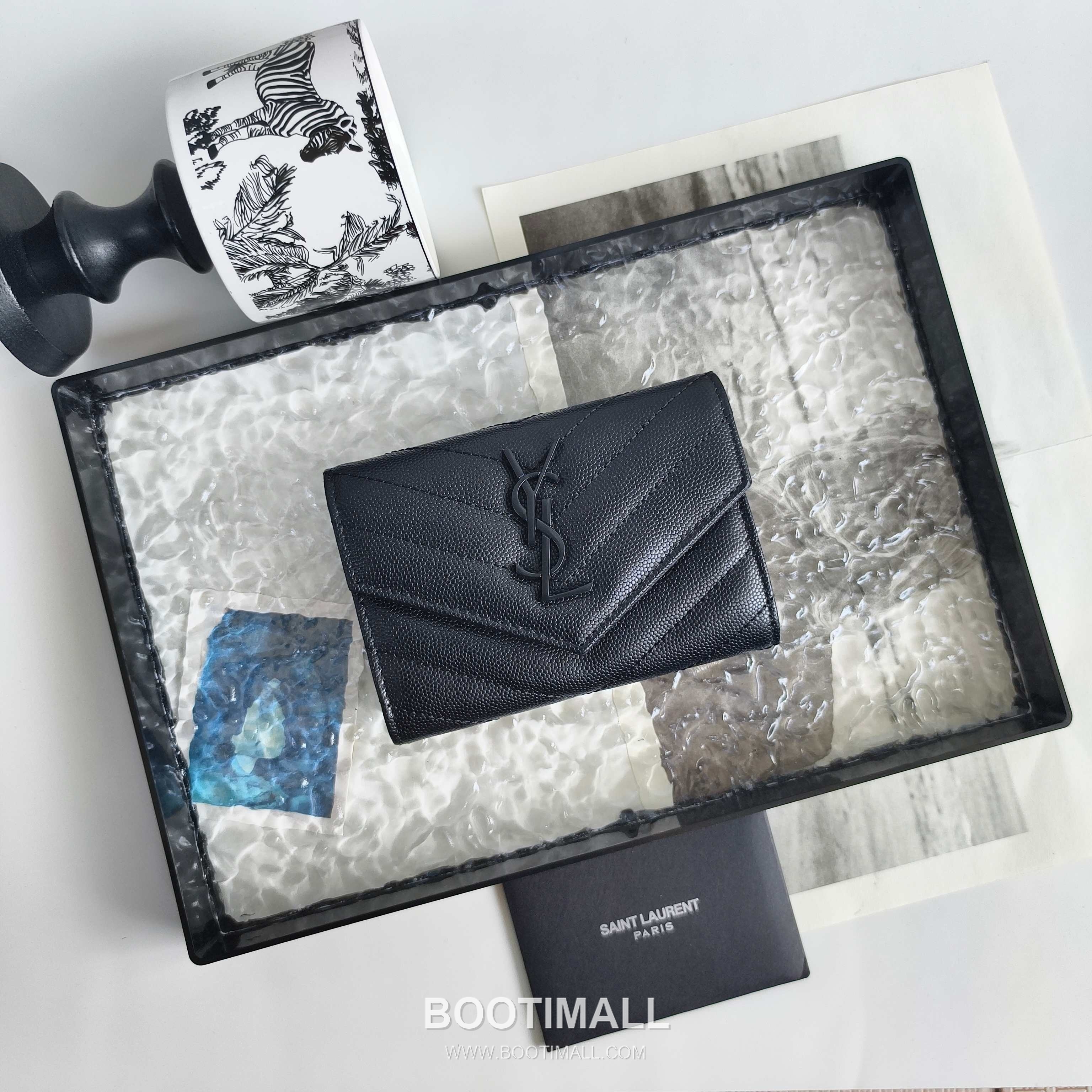 Saint Laurent Cassandre Grain de Poudre Leather Bifold Wallet 414404 생로랑 카산드르 그레인 드 푸드르 송아지가죽 반지갑 13cm 1