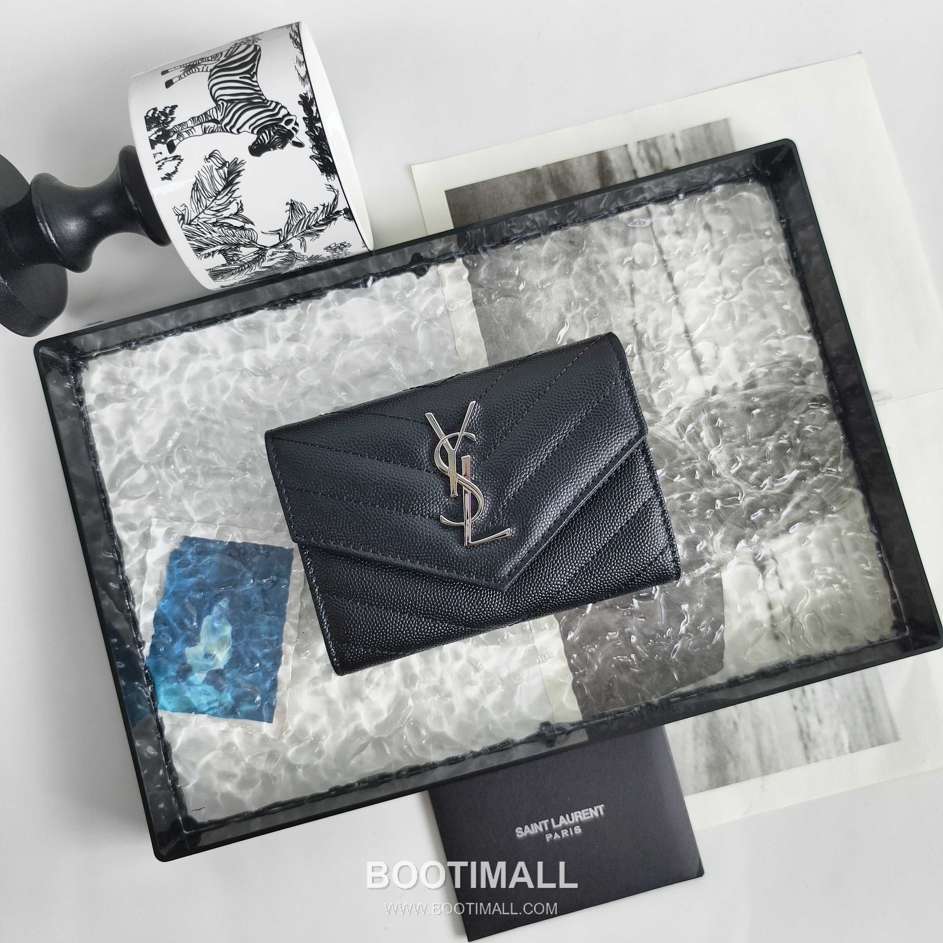 Saint Laurent Cassandre Grain de Poudre Leather Bifold Wallet 414404 생로랑 카산드르 그레인 드 푸드르 송아지가죽 반지갑 13cm 1