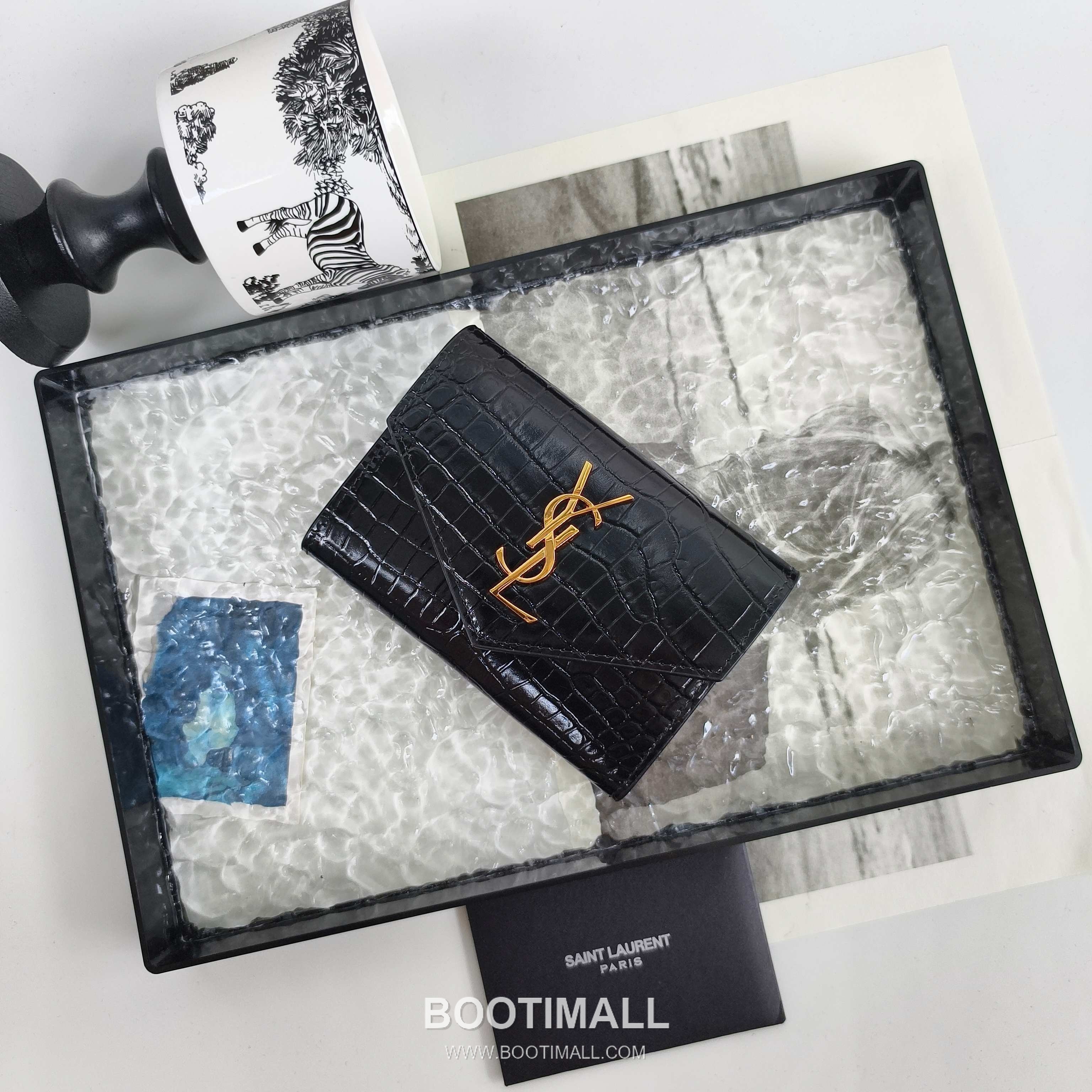 Saint Laurent Cassandre Grain de Poudre Leather Bifold Wallet 414404 생로랑 카산드르 그레인 드 푸드르 송아지가죽 반지갑 13cm 3