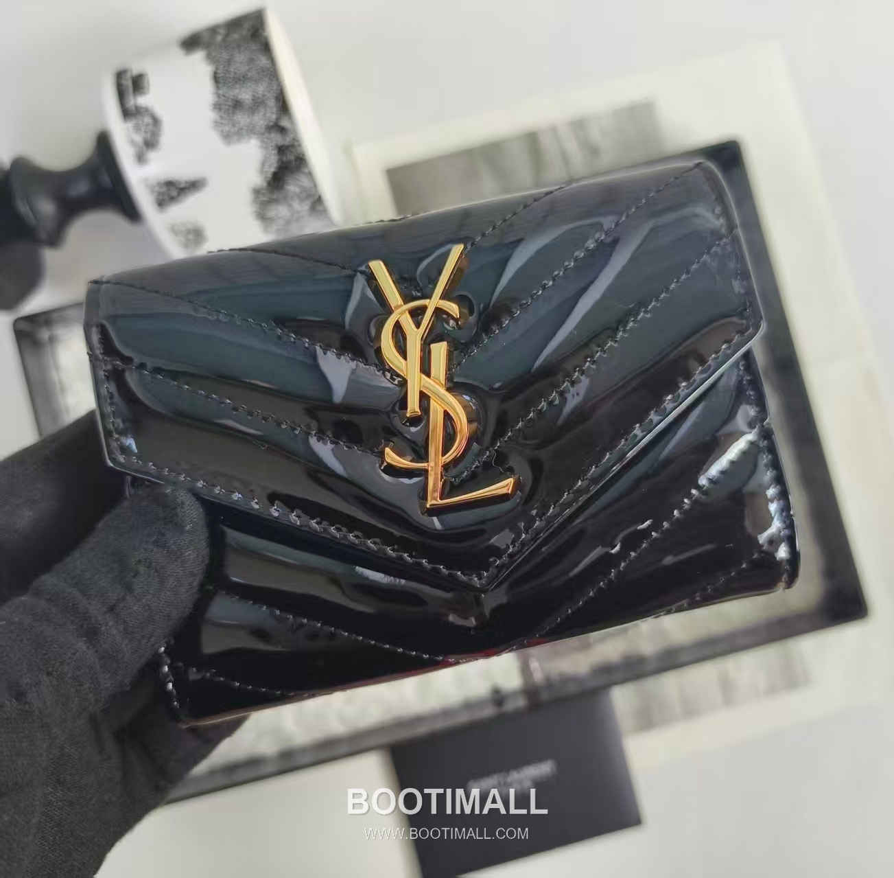 Saint Laurent Cassandre Grain de Poudre Leather Bifold Wallet 414404 생로랑 카산드르 그레인 드 푸드르 송아지가죽 반지갑 13cm 4