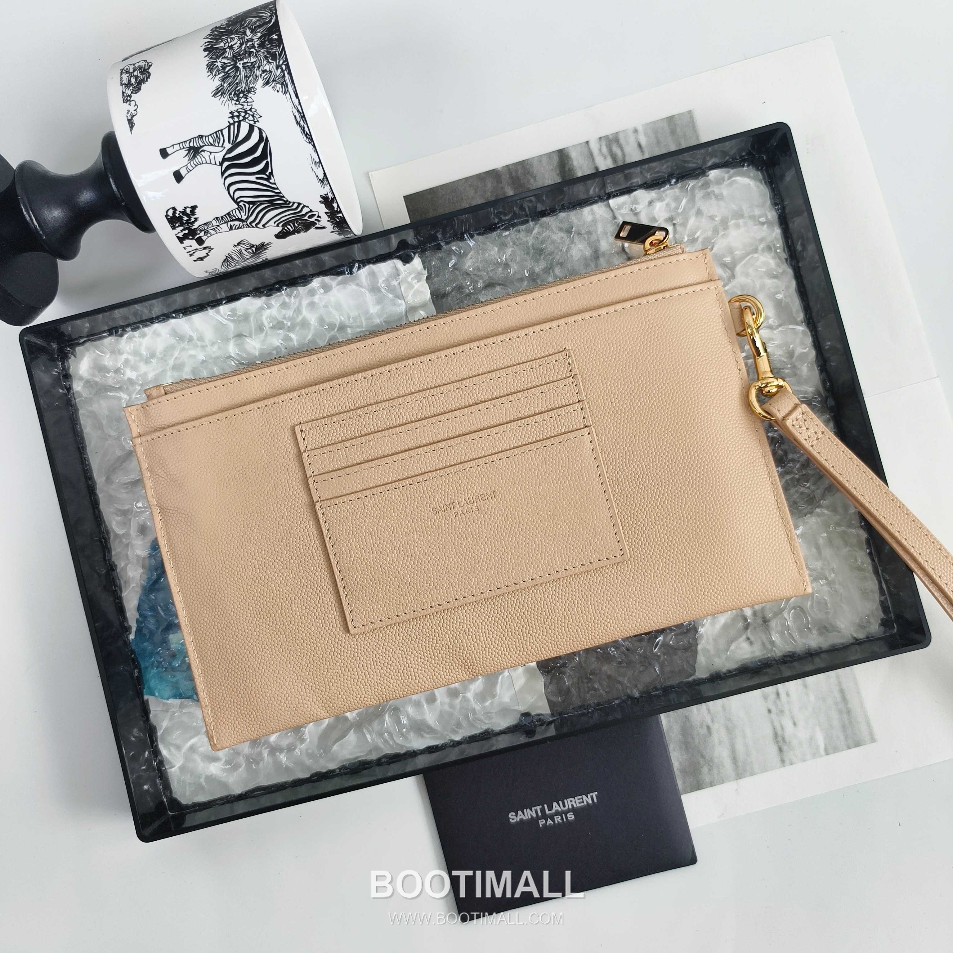 Saint Laurent Cassandre Grain de Poudre Leather Zip Pouch 423297 생로랑 카산드르 그레인 드 푸드르 송아지가죽 지퍼 클러치 23cm 2