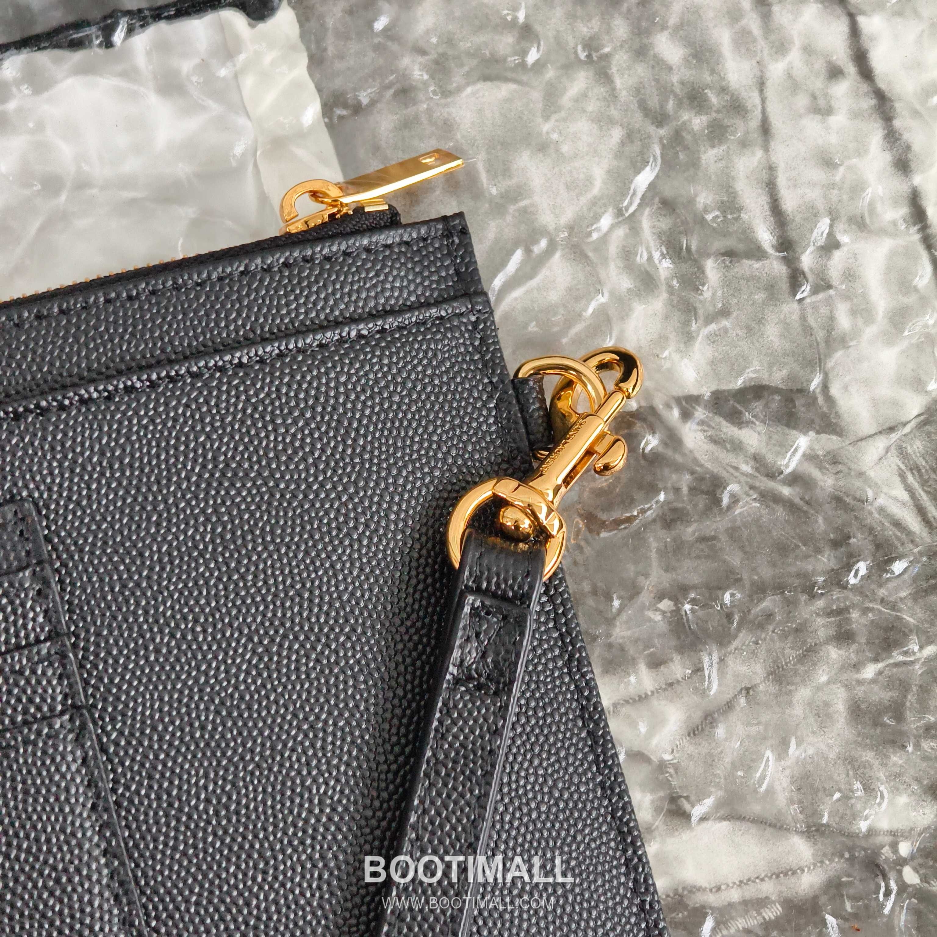 Saint Laurent Cassandre Grain de Poudre Leather Zip Pouch 423297 생로랑 카산드르 그레인 드 푸드르 송아지가죽 지퍼 클러치 23cm 8