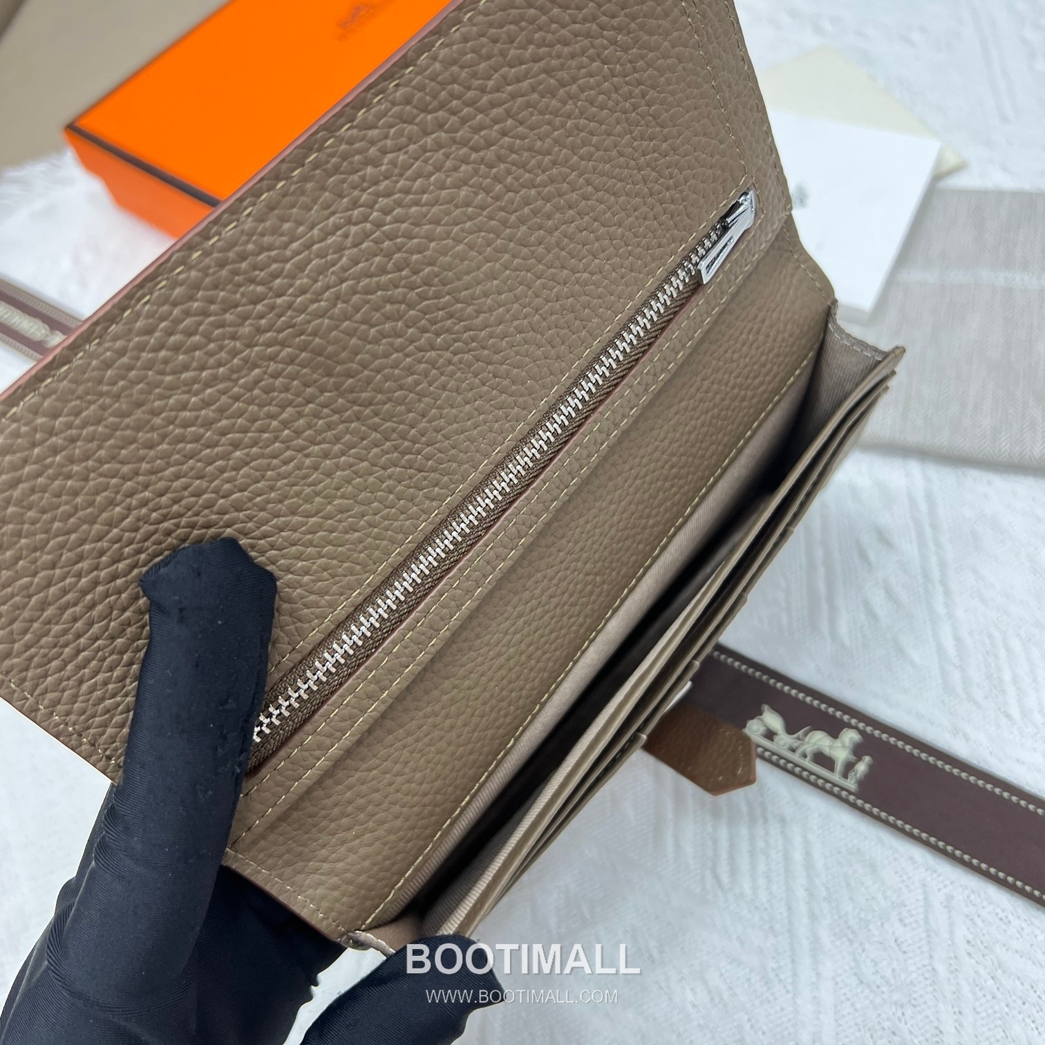 Hermès Togo Leather Vertical Zip Wallet 5123 에르메스 토고 가죽 버티컬 지퍼 장지갑 17.5cm 9
