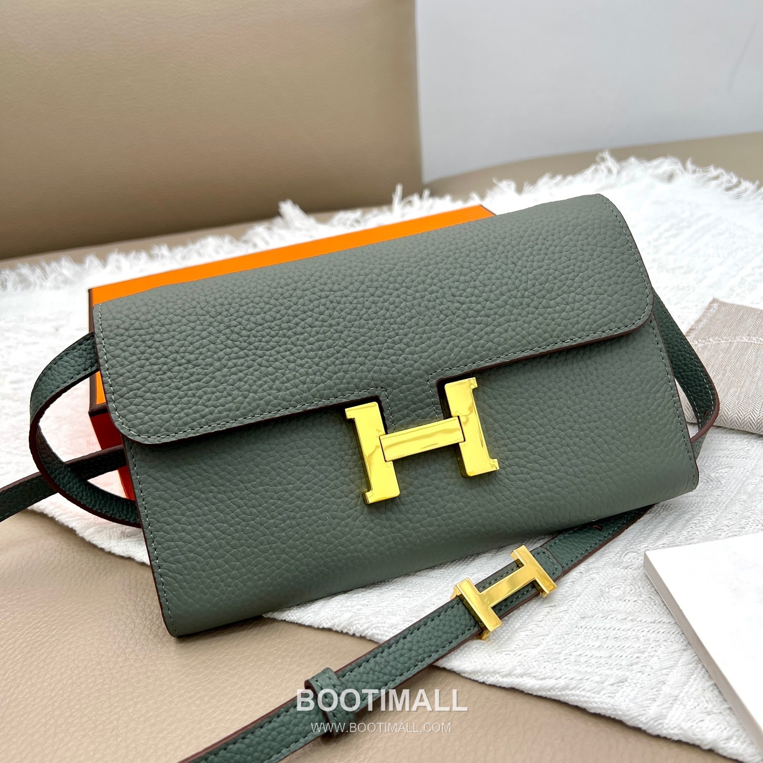 Hermès Constance Togo Leather Wallet on Strap 519 에르메스 콘스탄스 토고 가죽 스트랩 지갑 22cm 1