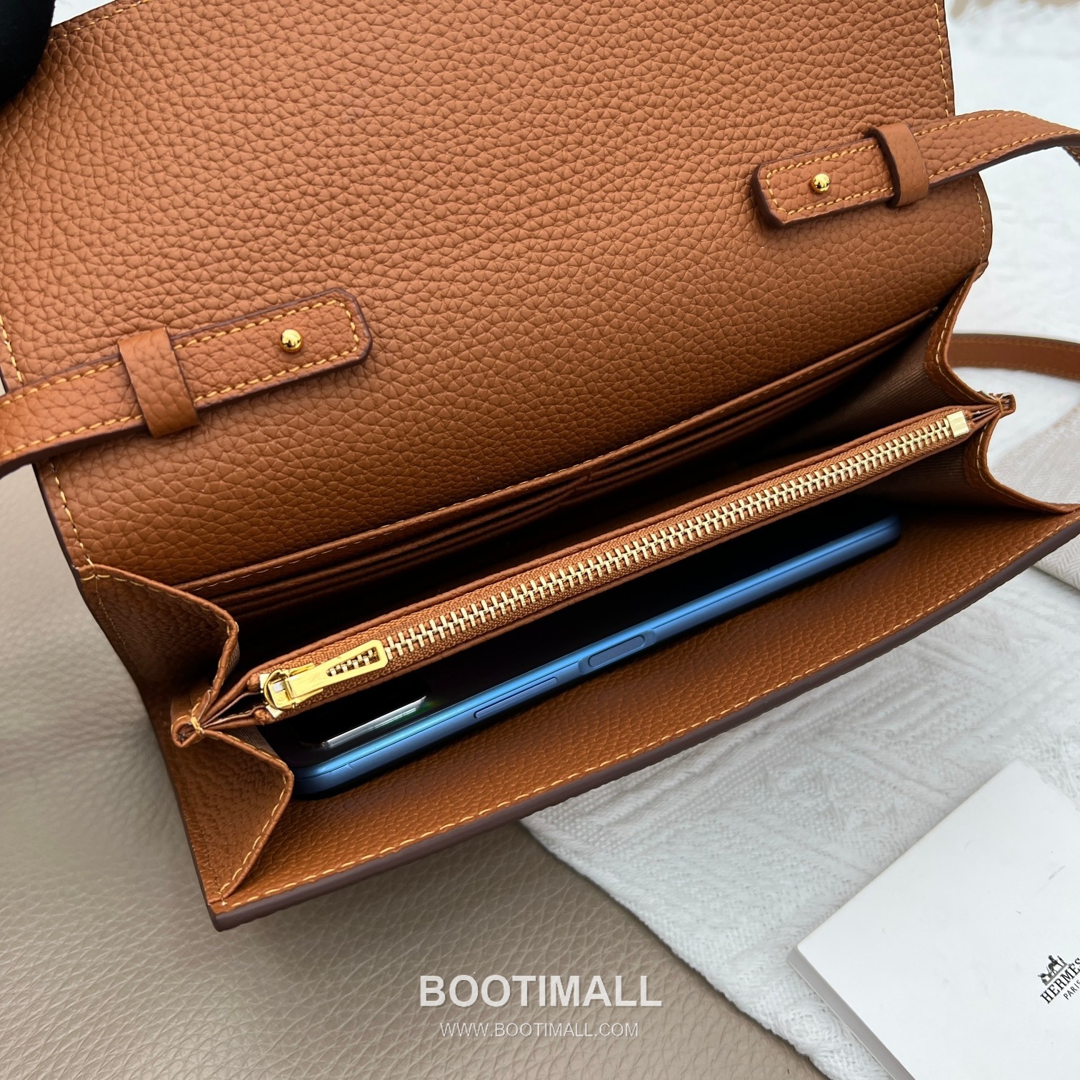 Hermès Constance Togo Leather Wallet on Strap 519 에르메스 콘스탄스 토고 가죽 스트랩 지갑 22cm 5