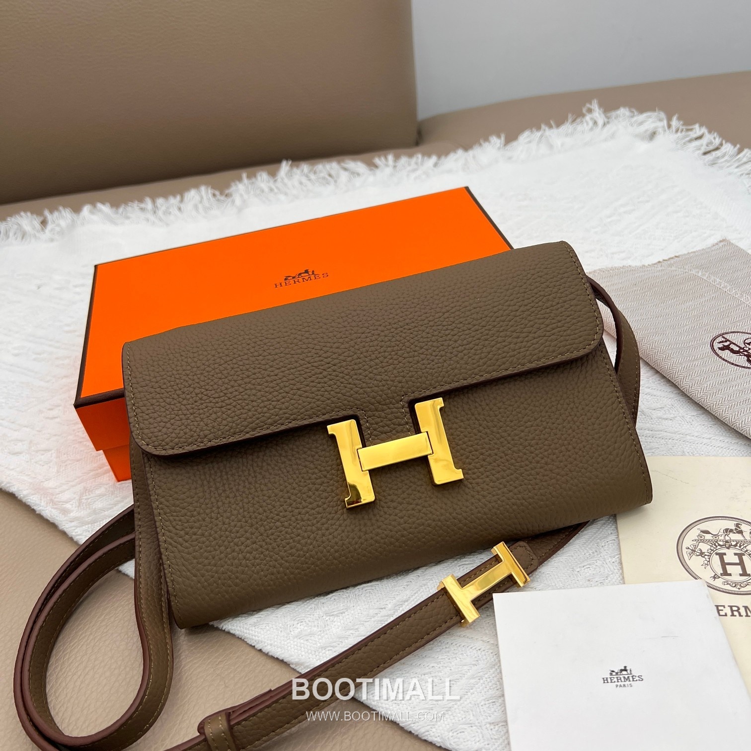 Hermès Constance Togo Leather Wallet on Strap 519 에르메스 콘스탄스 토고 가죽 스트랩 지갑 22cm 1