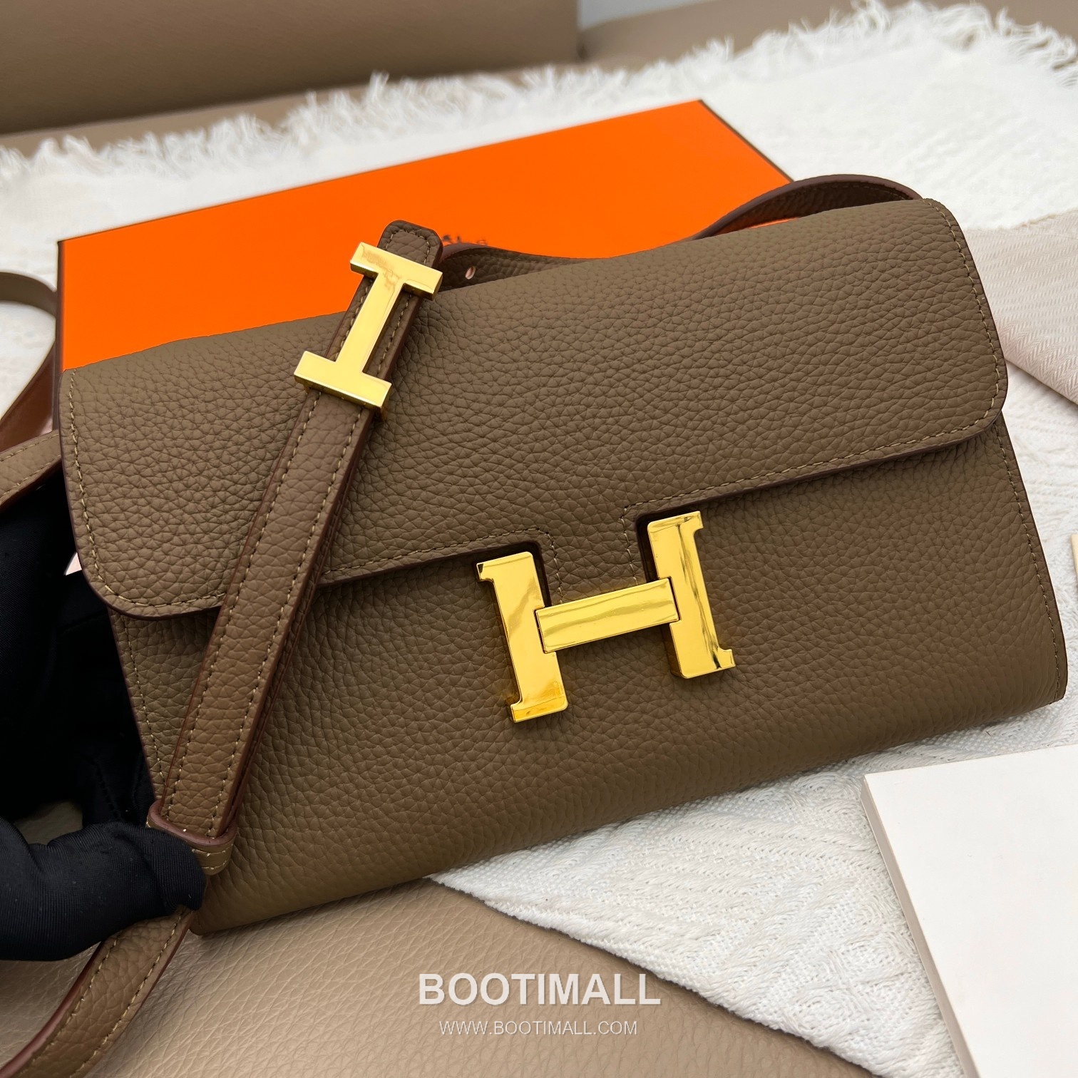 Hermès Constance Togo Leather Wallet on Strap 519 에르메스 콘스탄스 토고 가죽 스트랩 지갑 22cm 4
