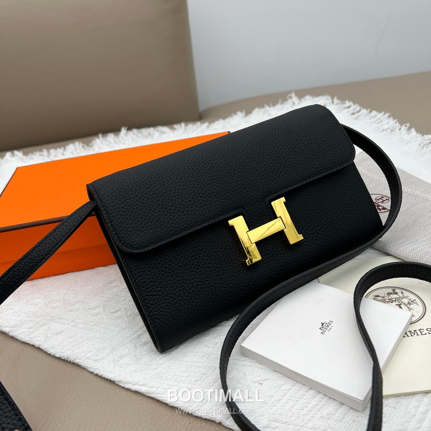 Hermès Constance Togo Leather Wallet on Strap 519 에르메스 콘스탄스 토고 가죽 스트랩 지갑 22cm 2