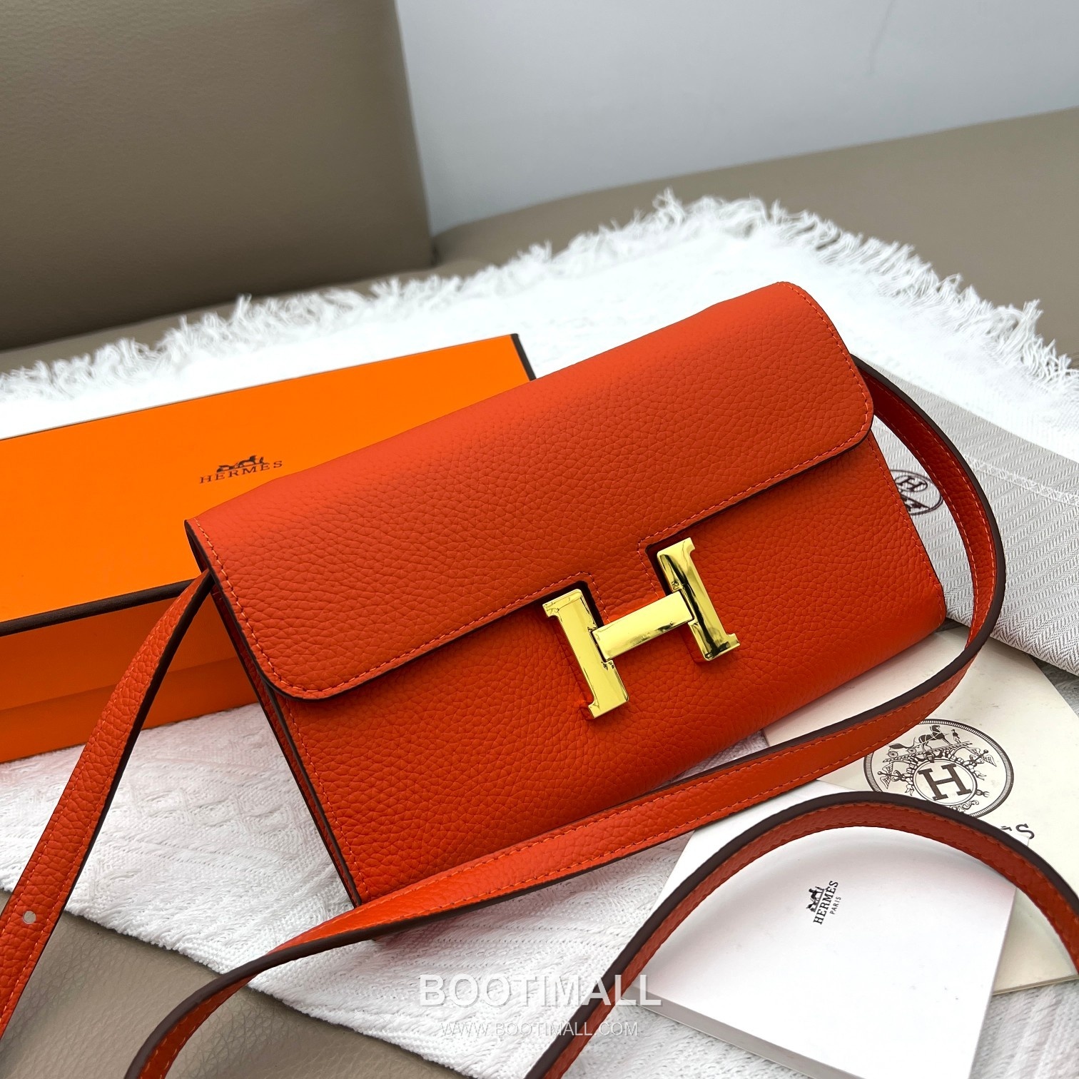Hermès Constance Togo Leather Wallet on Strap 519 에르메스 콘스탄스 토고 가죽 스트랩 지갑 22cm 2