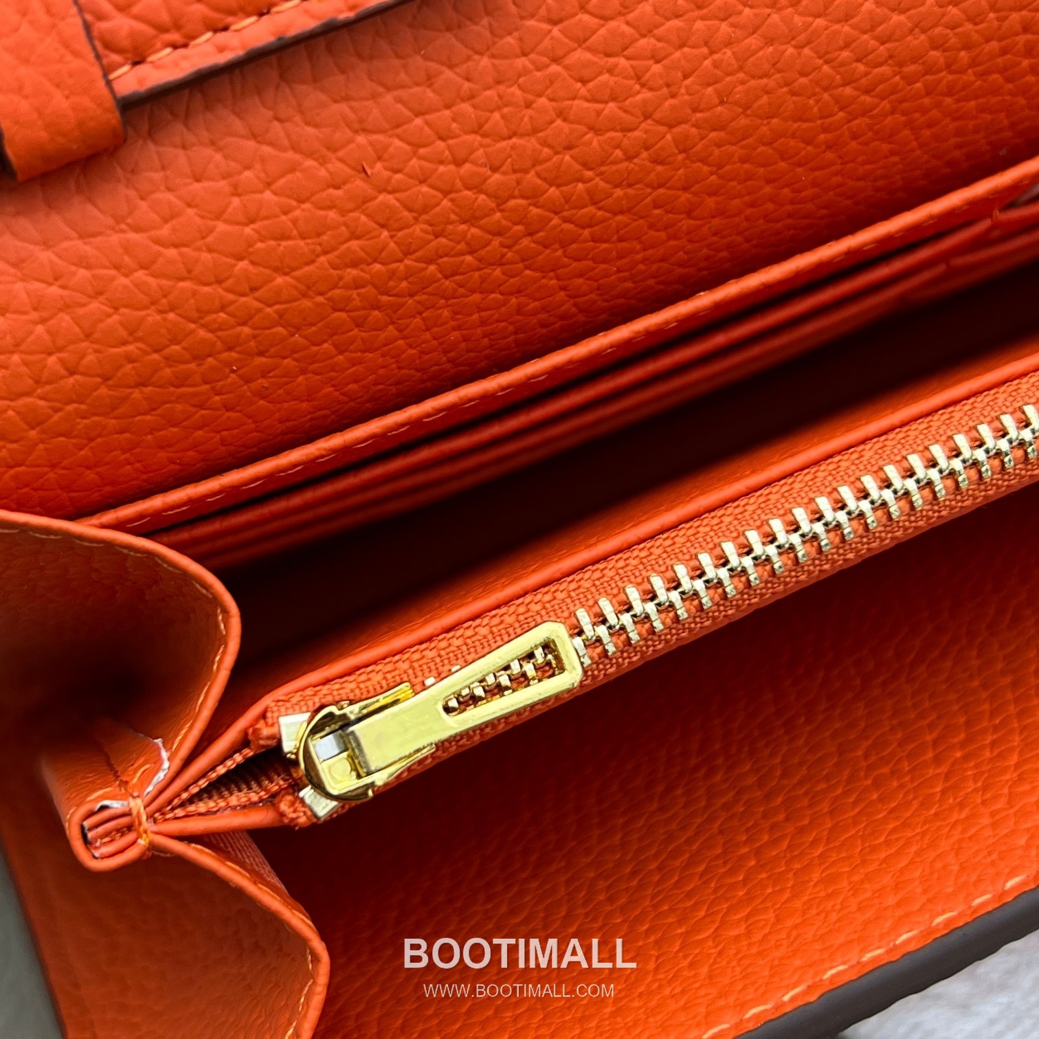 Hermès Constance Togo Leather Wallet on Strap 519 에르메스 콘스탄스 토고 가죽 스트랩 지갑 22cm 9