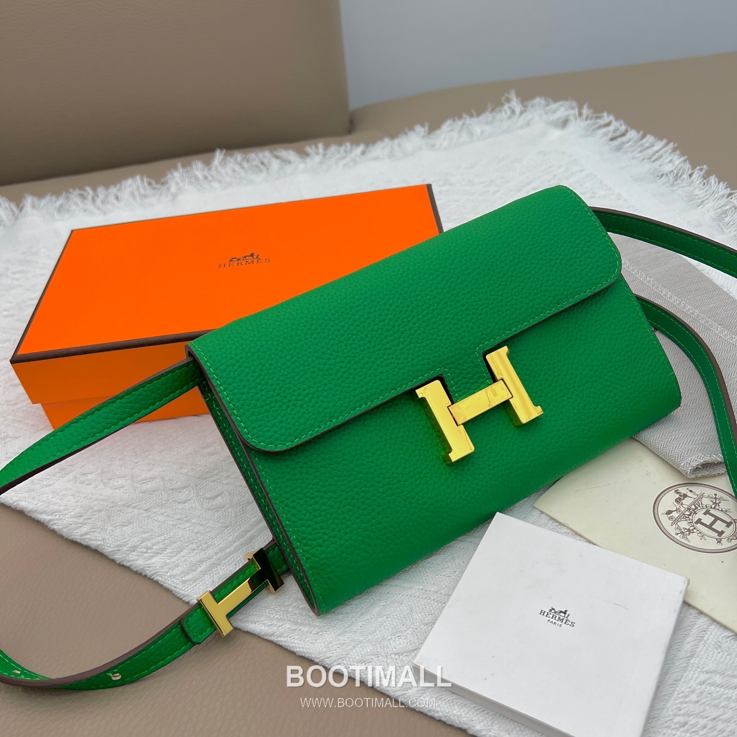Hermès Constance Togo Leather Wallet on Strap 519 에르메스 콘스탄스 토고 가죽 스트랩 지갑 22cm 2