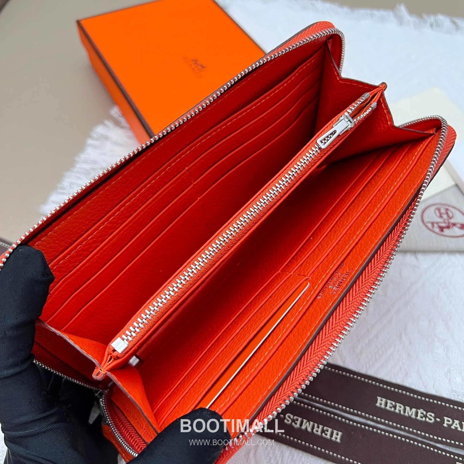 Hermès Constance Togo Leather Compact Wallet 506 에르메스 콘스탄스 토고 가죽 컴팩트 장지갑 19cm 7
