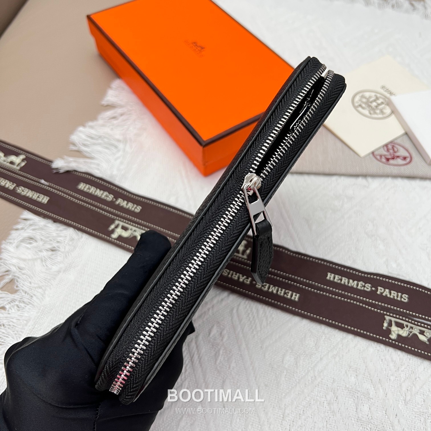 Hermès Constance Togo Leather Compact Wallet 506 에르메스 콘스탄스 토고 가죽 컴팩트 장지갑 19cm 6