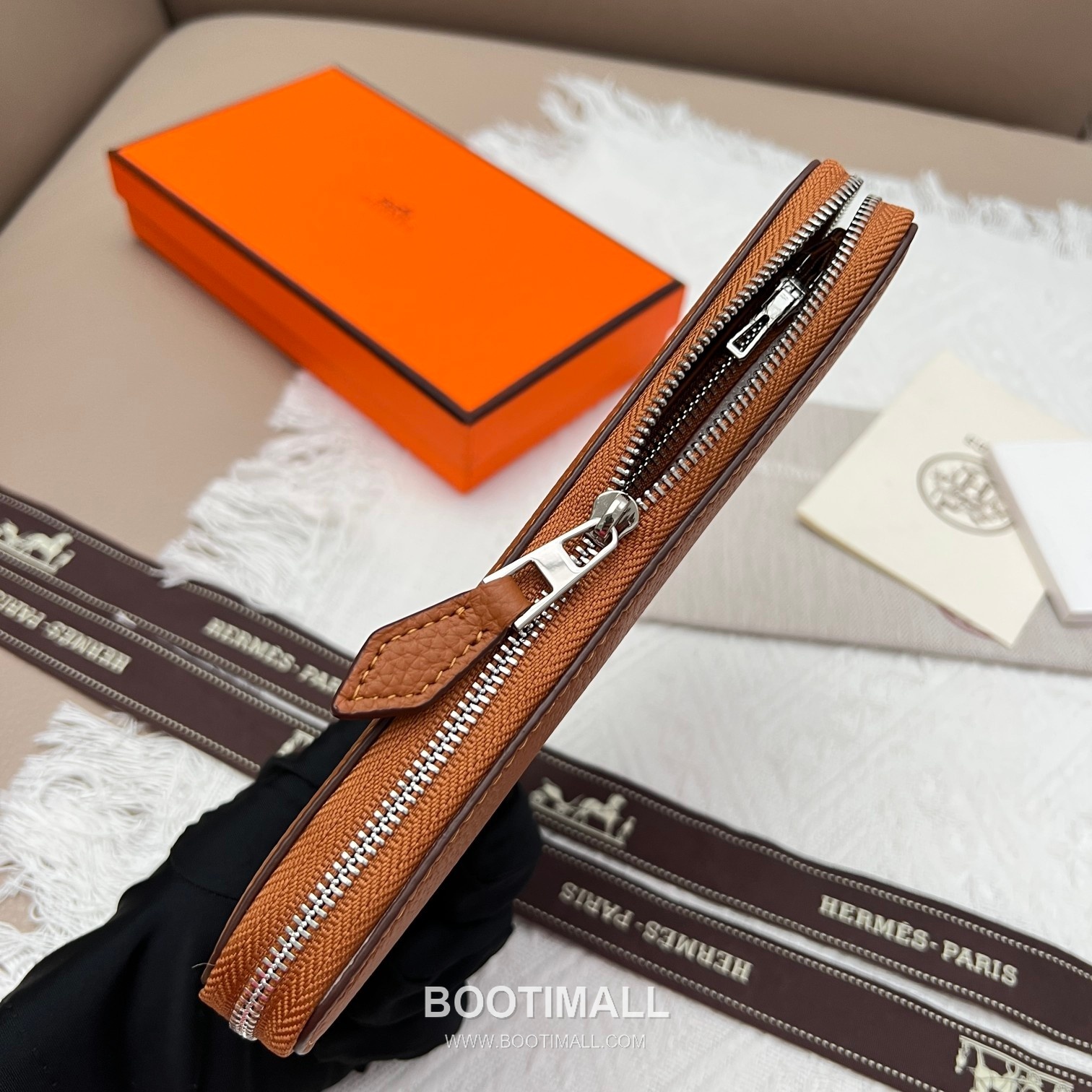 Hermès Constance Togo Leather Compact Wallet 506 에르메스 콘스탄스 토고 가죽 컴팩트 장지갑 19cm 6