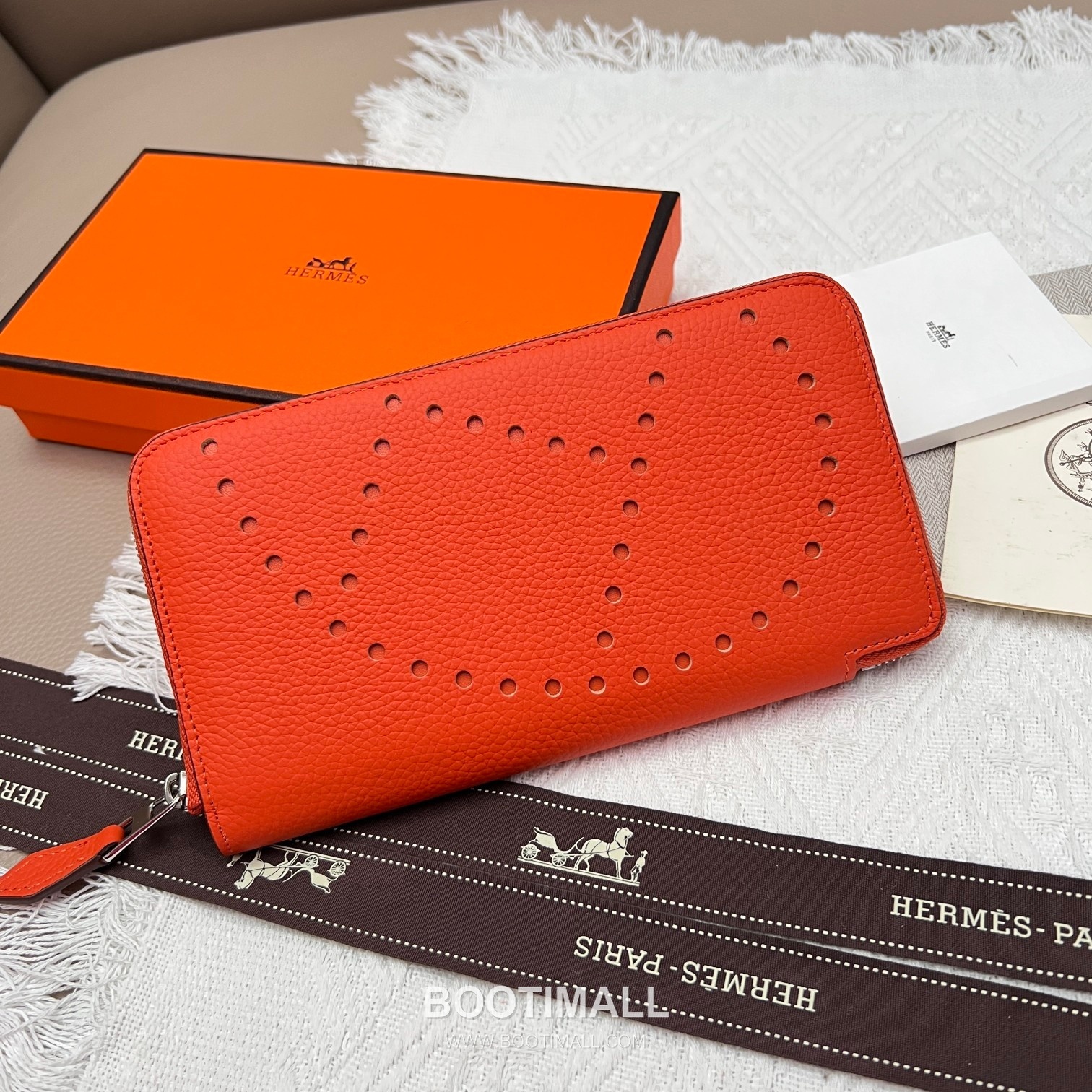 Hermès Constance Togo Leather Compact Wallet 505 에르메스 콘스탄스 토고 가죽 컴팩트 장지갑 19cm 1