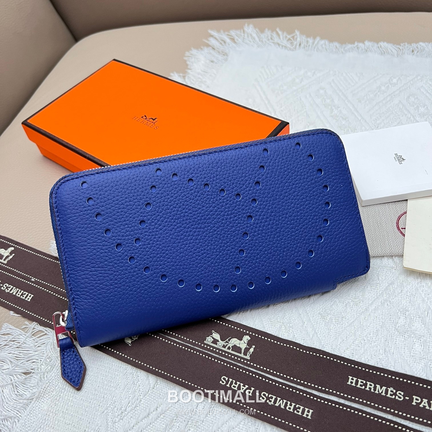 Hermès Constance Togo Leather Compact Wallet 505 에르메스 콘스탄스 토고 가죽 컴팩트 장지갑 19cm 1