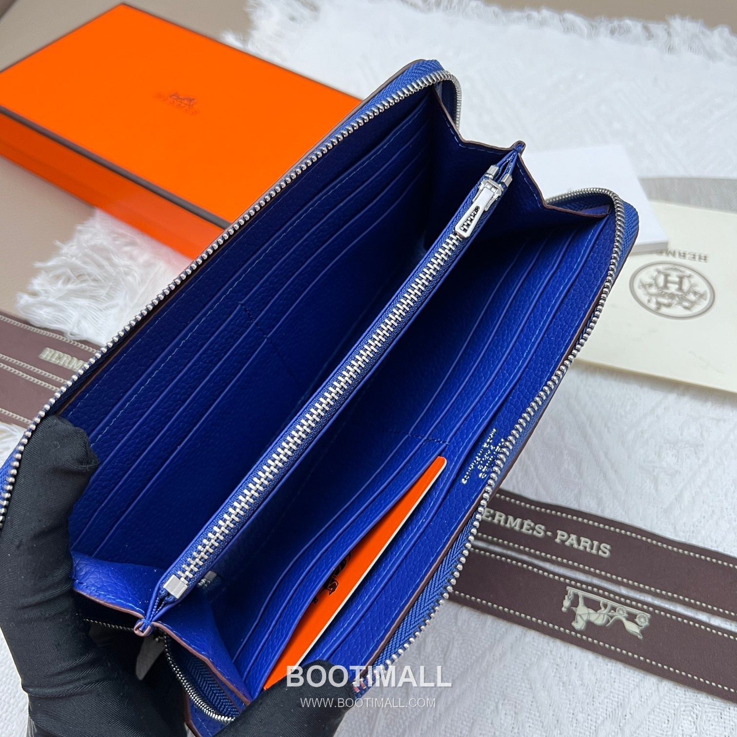 Hermès Constance Togo Leather Compact Wallet 505 에르메스 콘스탄스 토고 가죽 컴팩트 장지갑 19cm 7