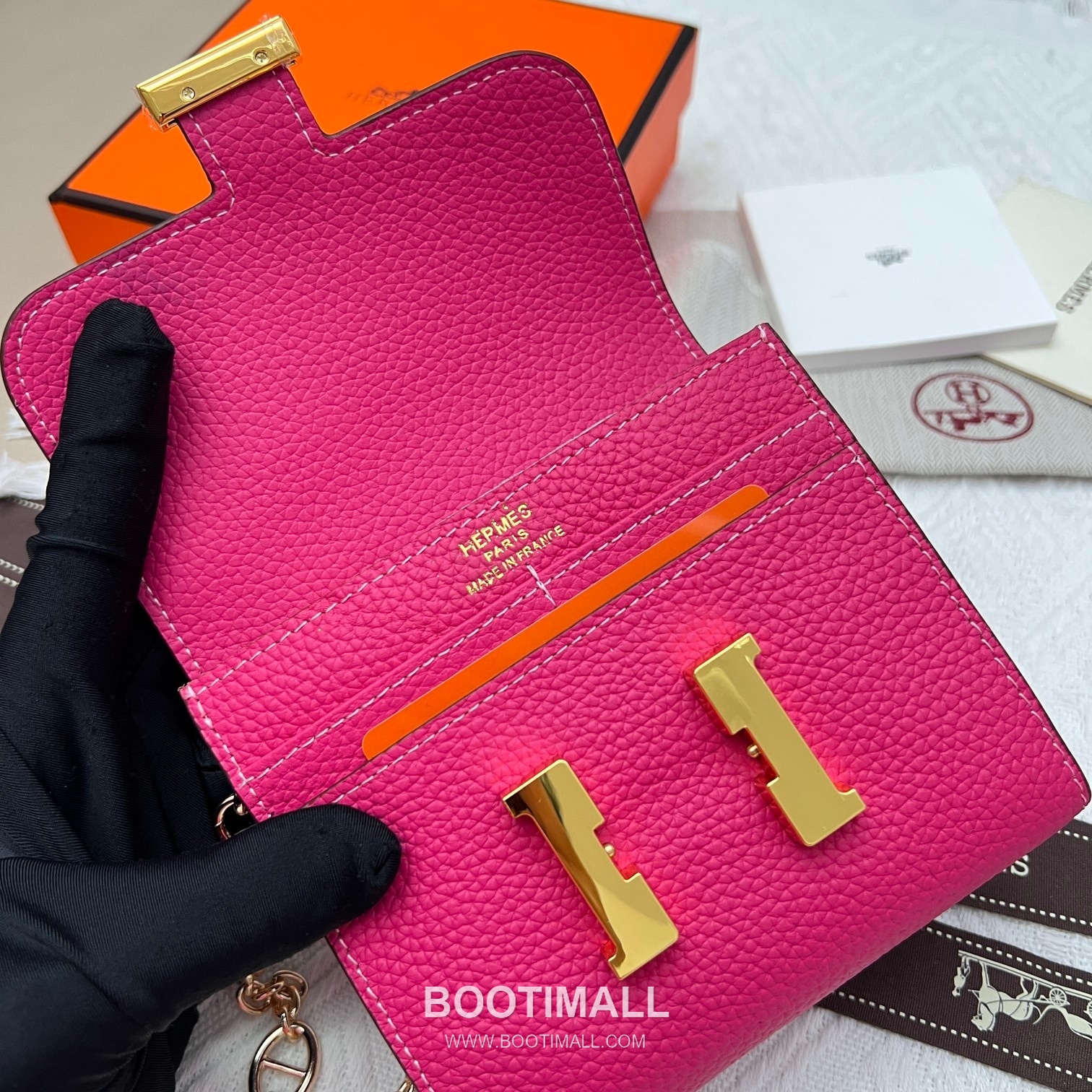 Hermès Constance Togo Leather Compact Wallet 537-1 에르메스 콘스탄스 토고 가죽 컴팩트 반지갑 14cm 6