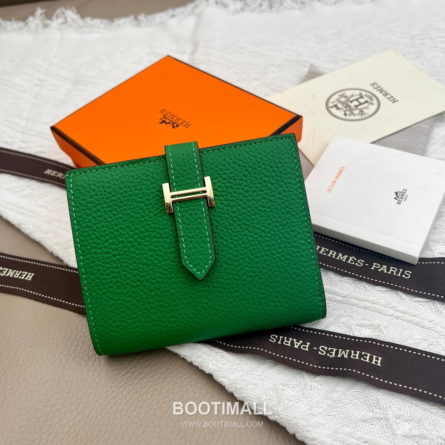 Hermès Togo Leather Vertical Compact Wallet 5120 에르메스 토고 가죽 버티컬 컴팩트 지갑 12cm 1