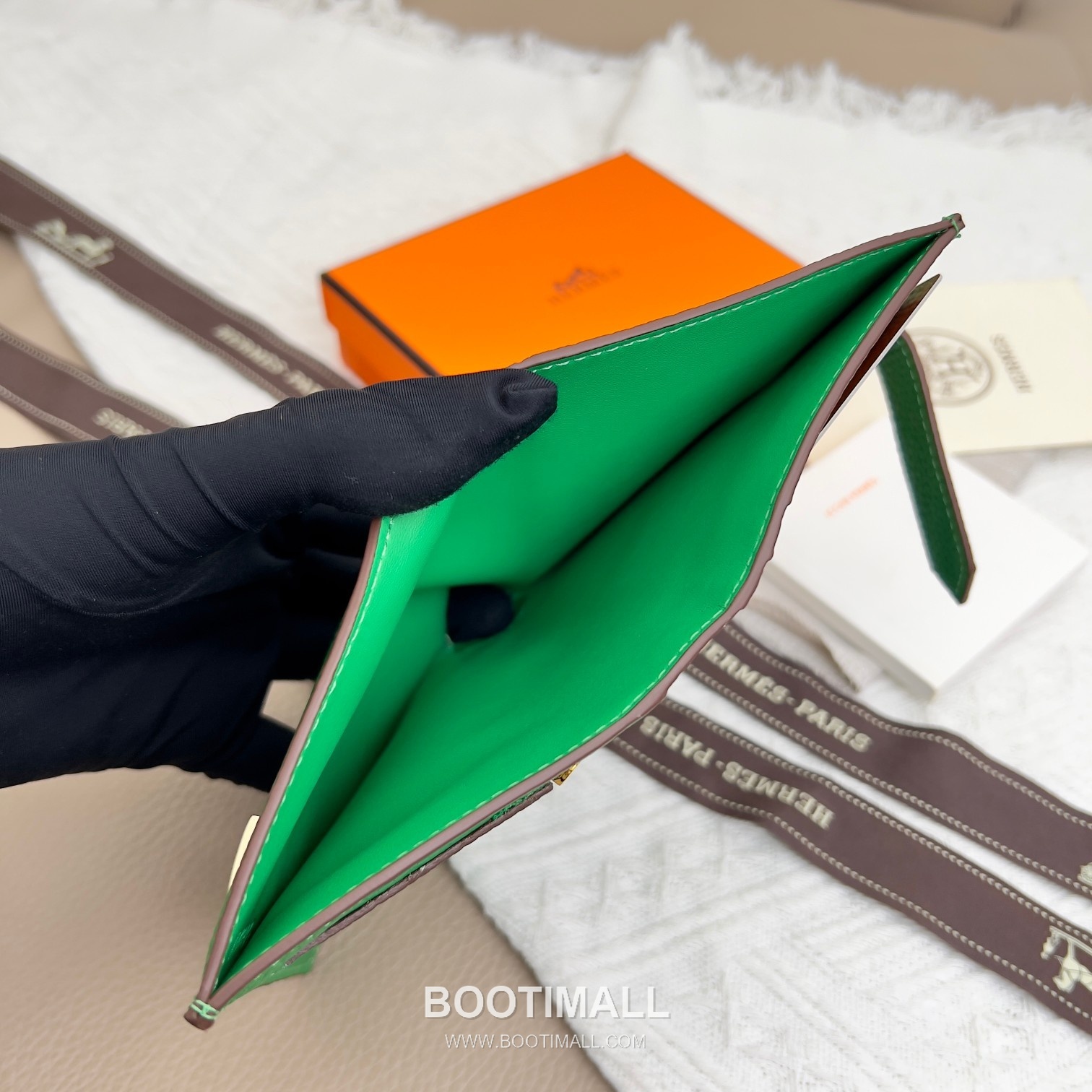 Hermès Togo Leather Vertical Compact Wallet 5120 에르메스 토고 가죽 버티컬 컴팩트 지갑 12cm 8