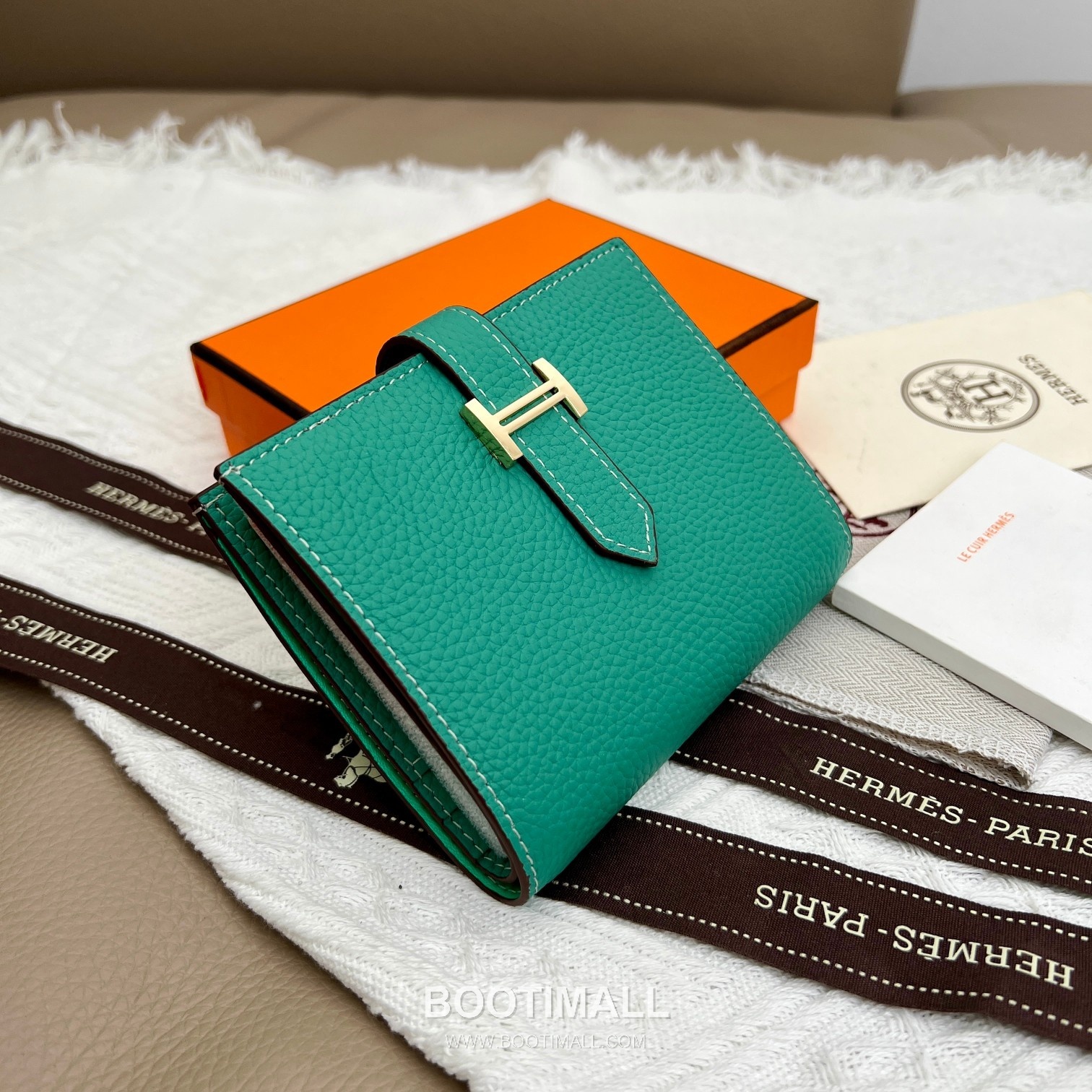 Hermès Togo Leather Vertical Compact Wallet 5120 에르메스 토고 가죽 버티컬 컴팩트 지갑 12cm 2