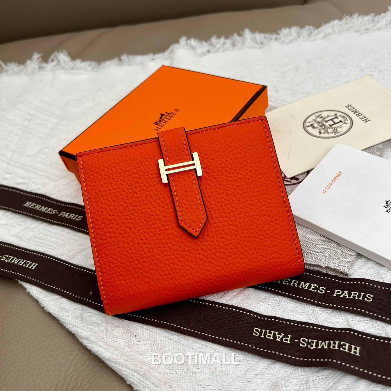 Hermès Togo Leather Vertical Compact Wallet 5120 에르메스 토고 가죽 버티컬 컴팩트 지갑 12cm 1