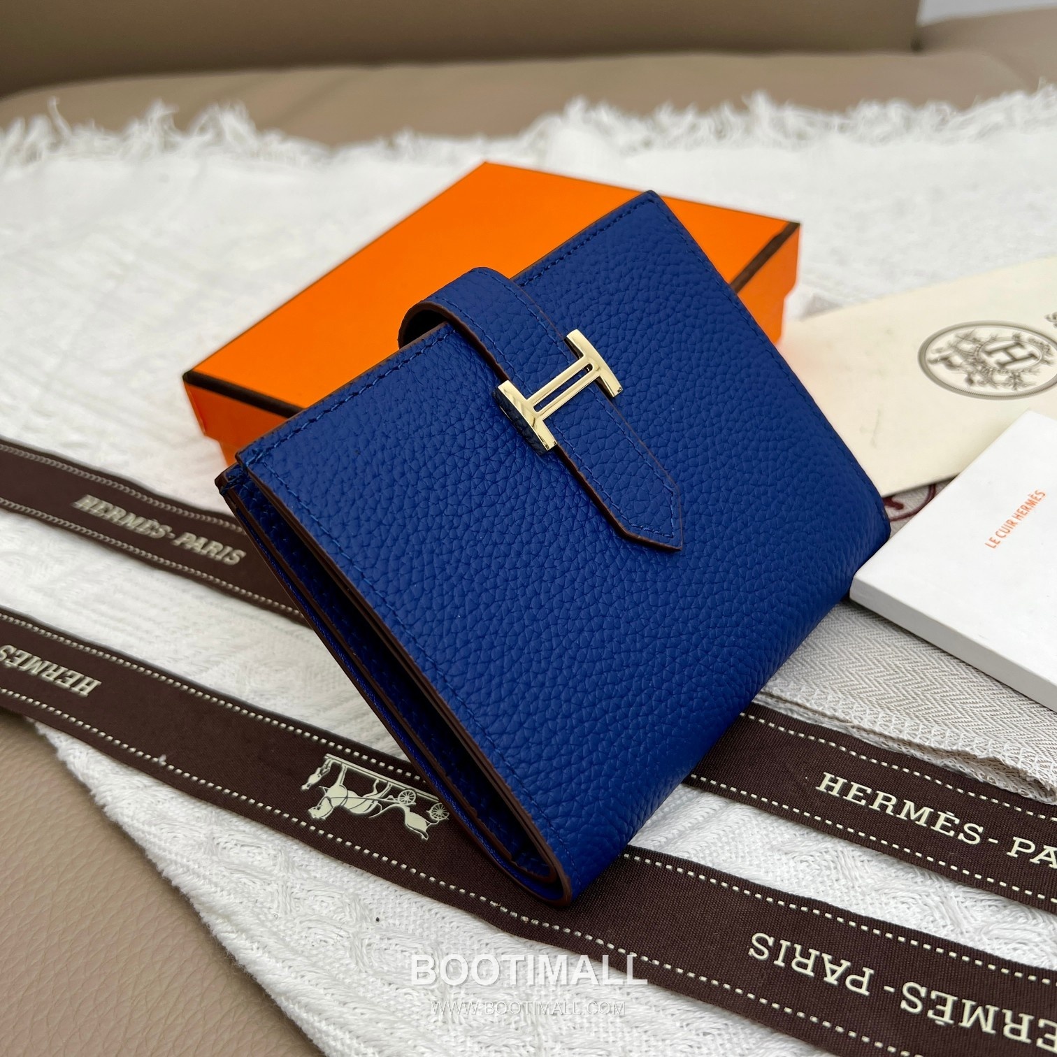 Hermès Togo Leather Vertical Compact Wallet 5120 에르메스 토고 가죽 버티컬 컴팩트 지갑 12cm 2