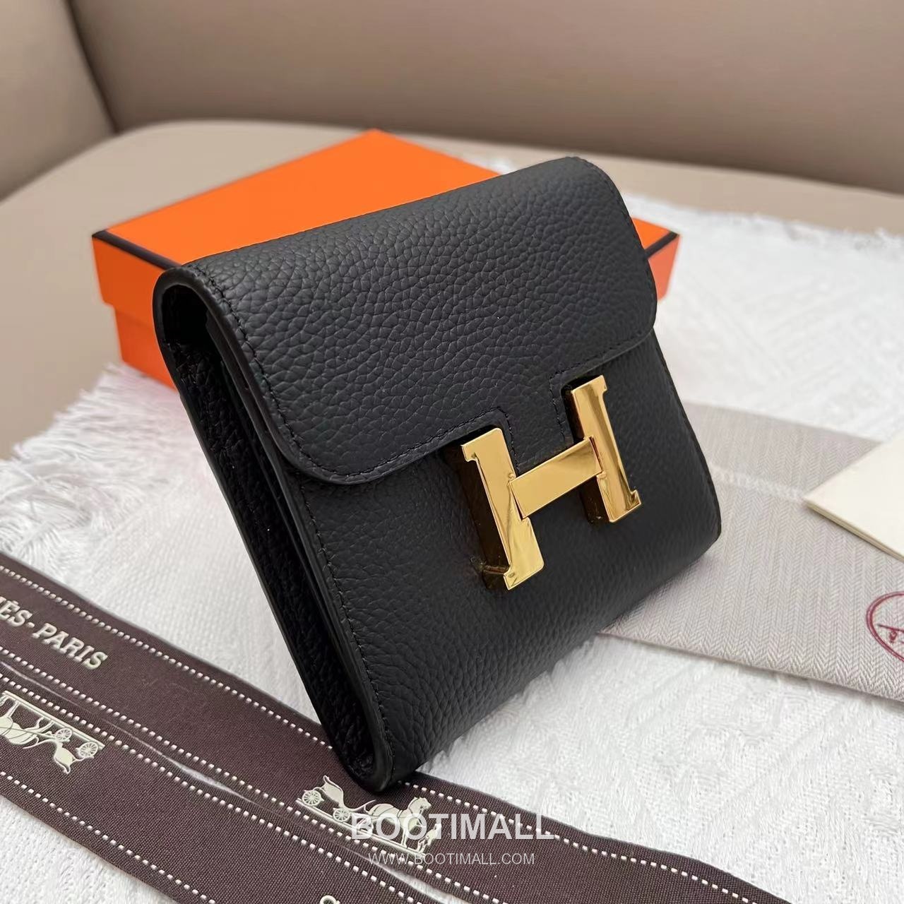 Hermès Constance Togo Leather Compact Wallet 537 에르메스 콘스탄스 토고 가죽 컴팩트 반지갑 14cm 2
