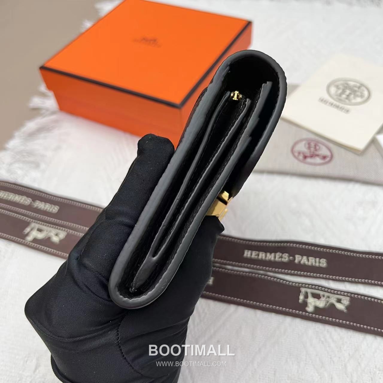 Hermès Constance Togo Leather Compact Wallet 537 에르메스 콘스탄스 토고 가죽 컴팩트 반지갑 14cm 5