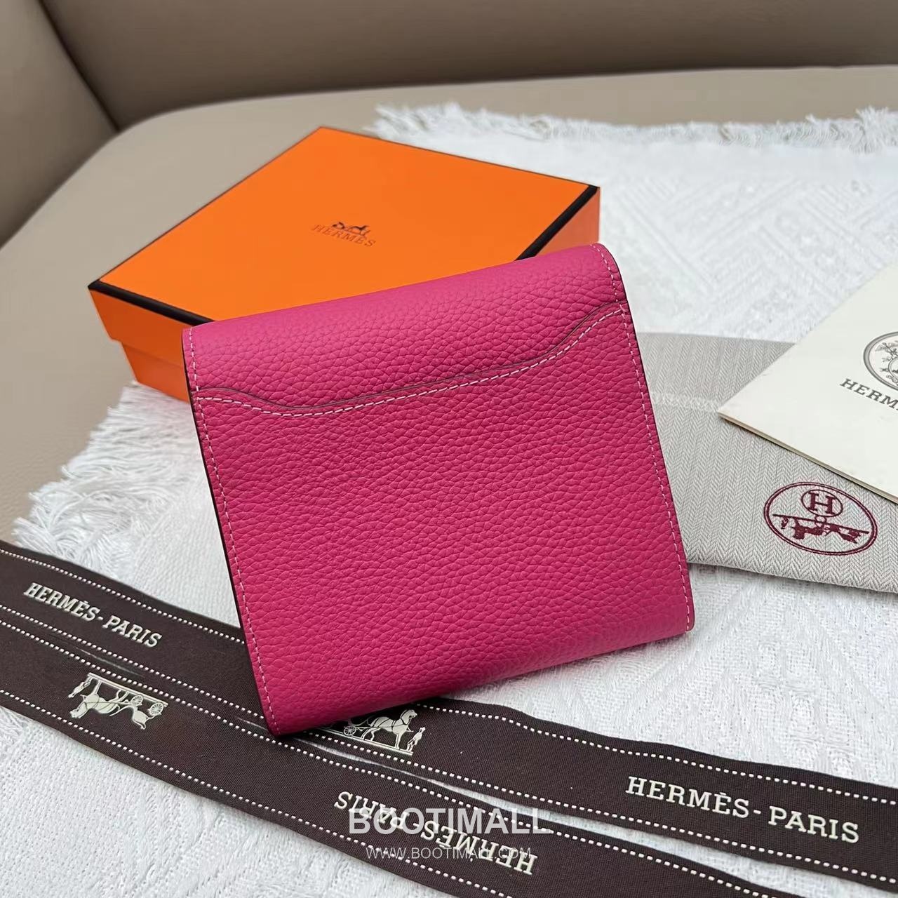 Hermès Constance Togo Leather Compact Wallet 537 에르메스 콘스탄스 토고 가죽 컴팩트 반지갑 14cm 2