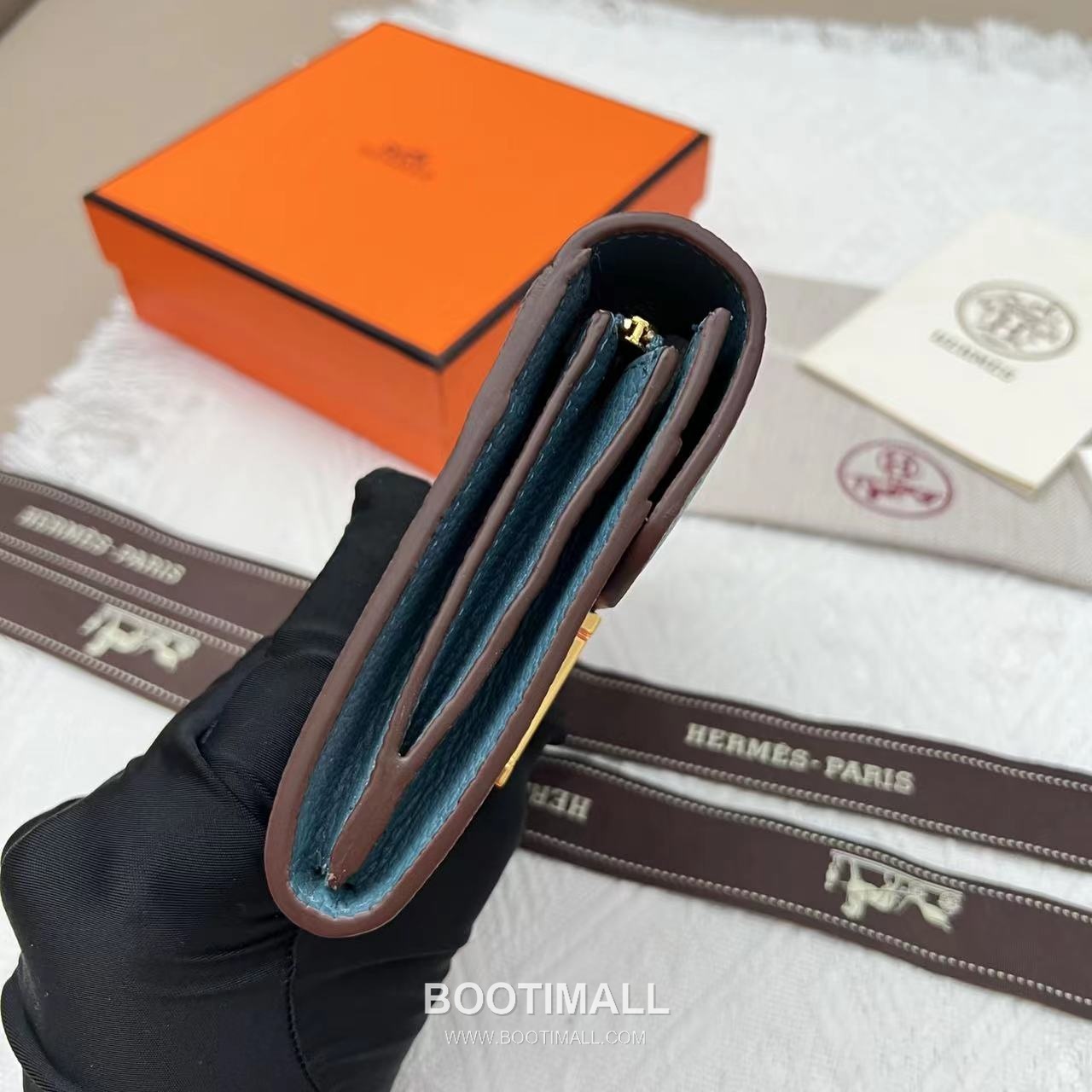 Hermès Constance Togo Leather Compact Wallet 537 에르메스 콘스탄스 토고 가죽 컴팩트 반지갑 14cm 5