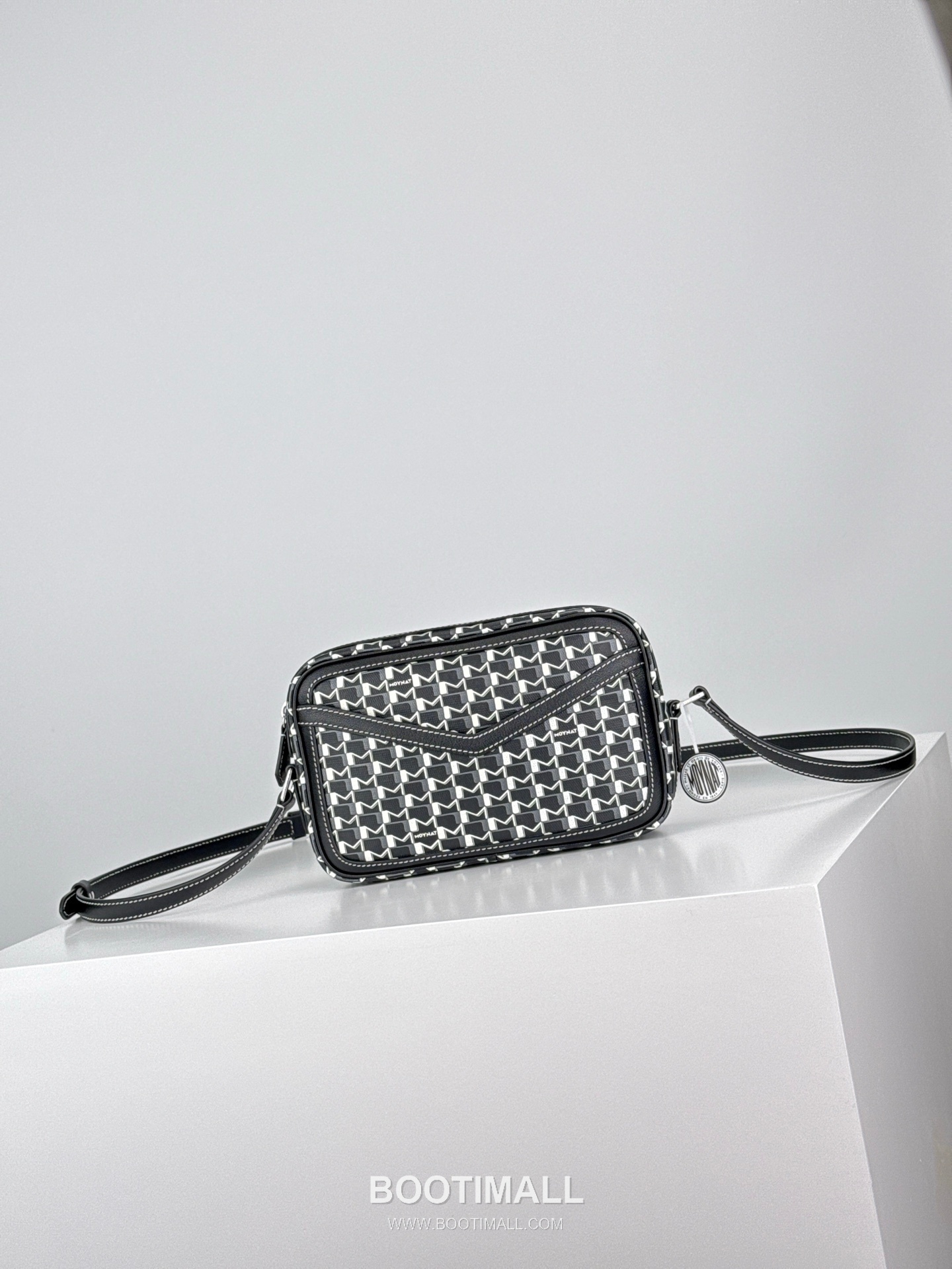 MOYNAT M Canvas Camera Bag 모이나 M 캔버스 카메라백 22cm 1