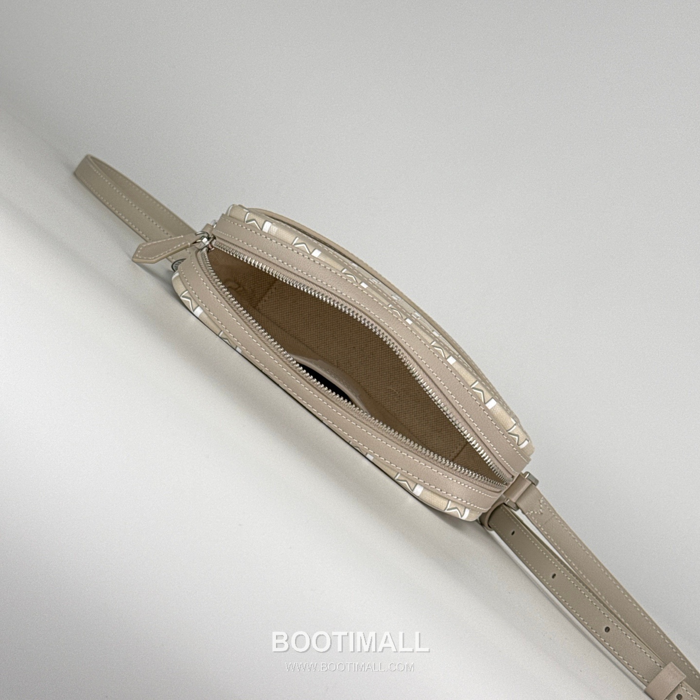 MOYNAT M Canvas Camera Bag 모이나 M 캔버스 카메라백 22cm 5