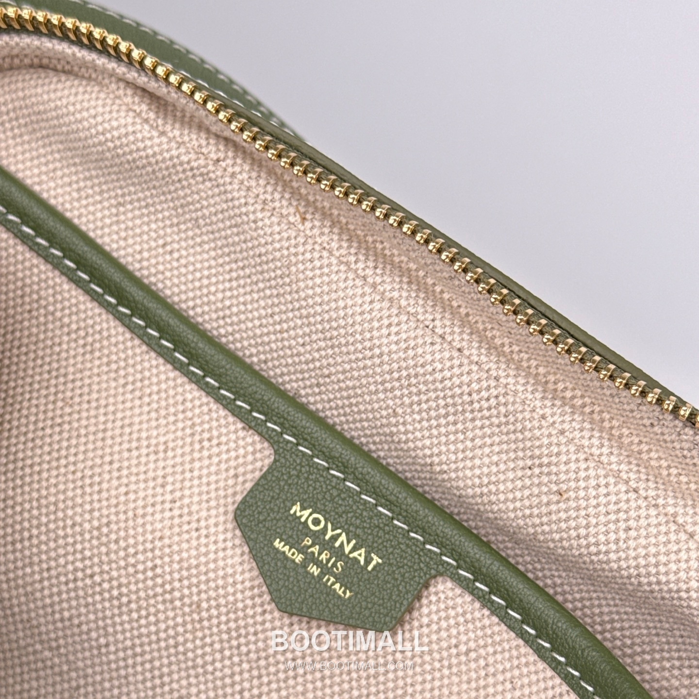 MOYNAT M Canvas Camera Bag 모이나 M 캔버스 카메라백 22cm 9