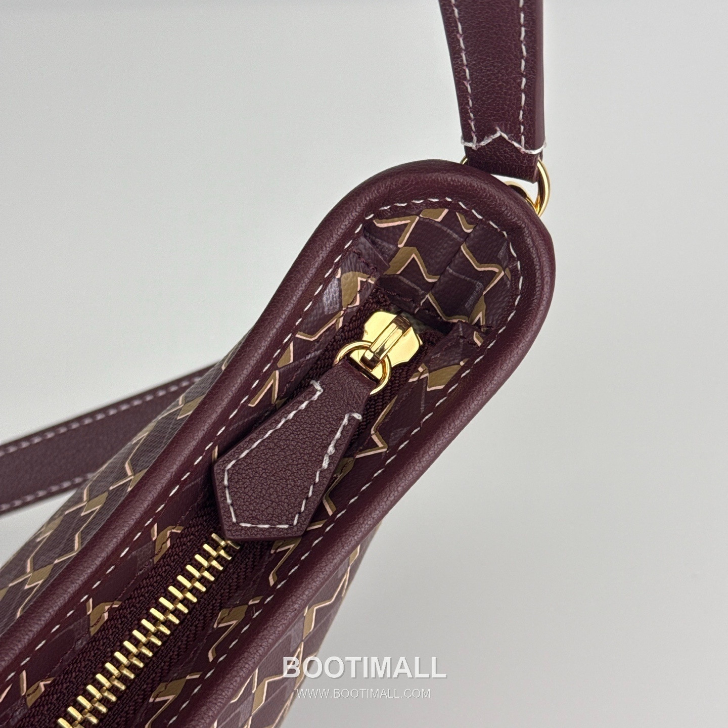 MOYNAT Moon Bag 모이나 문백 호보백 25cm 10