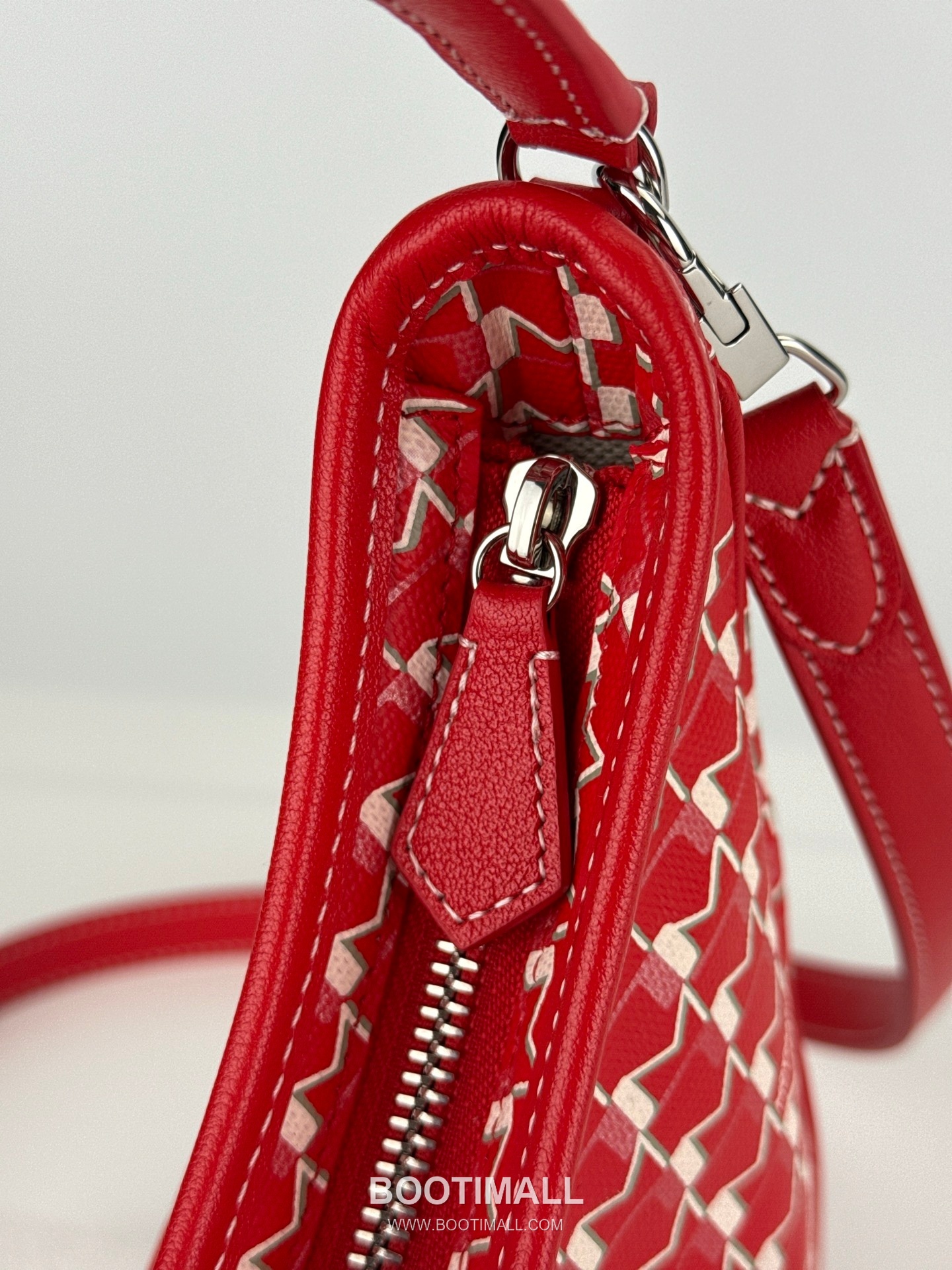 MOYNAT Moon Bag 모이나 문백 호보백 25cm 10