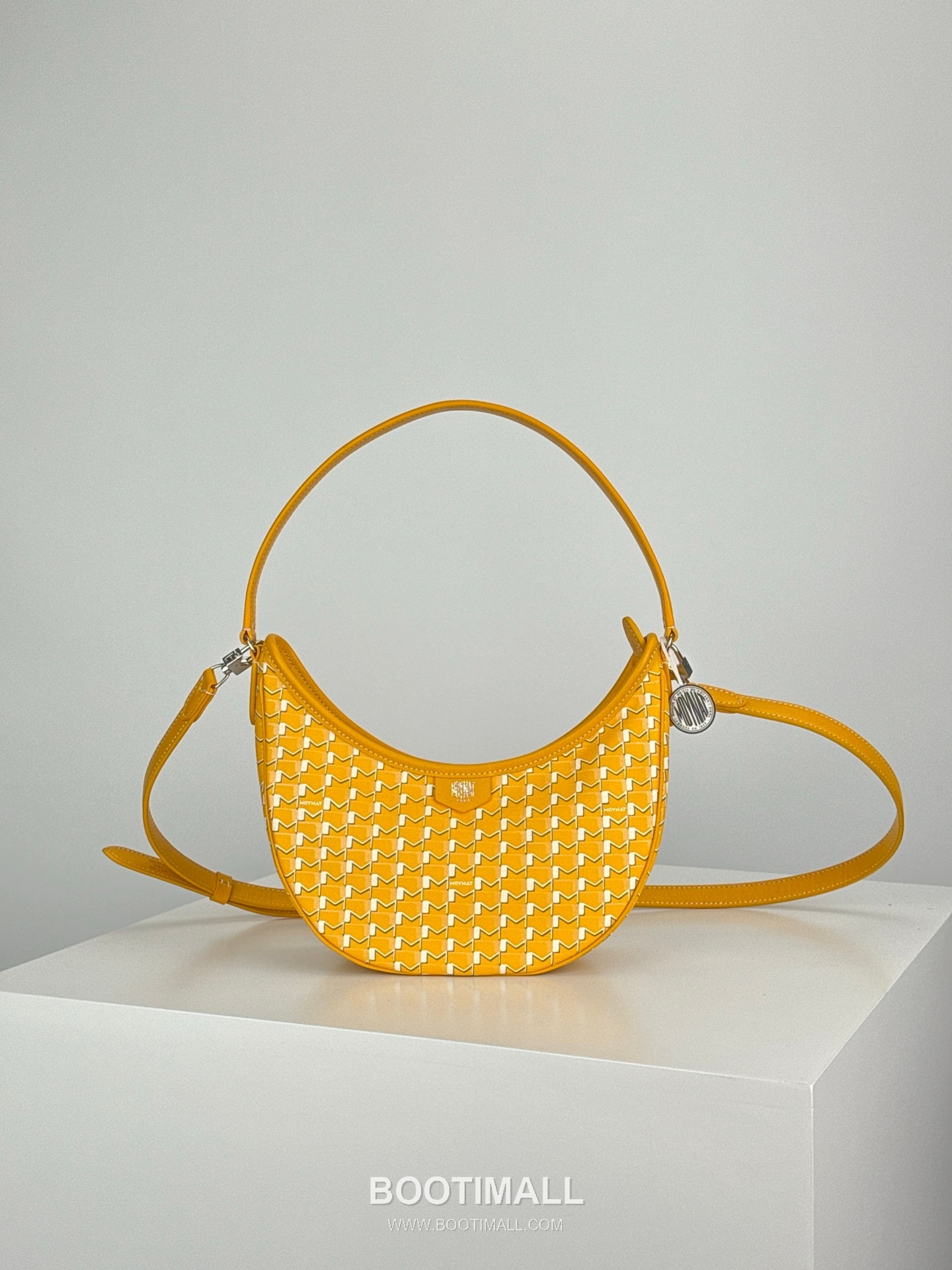 MOYNAT Moon Bag 모이나 문백 호보백 25cm 1