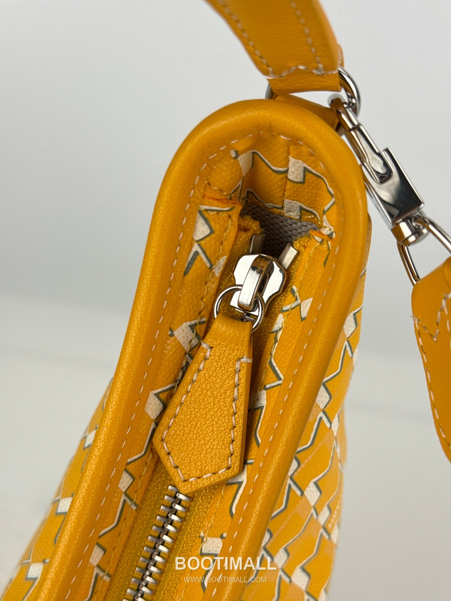 MOYNAT Moon Bag 모이나 문백 호보백 25cm 6