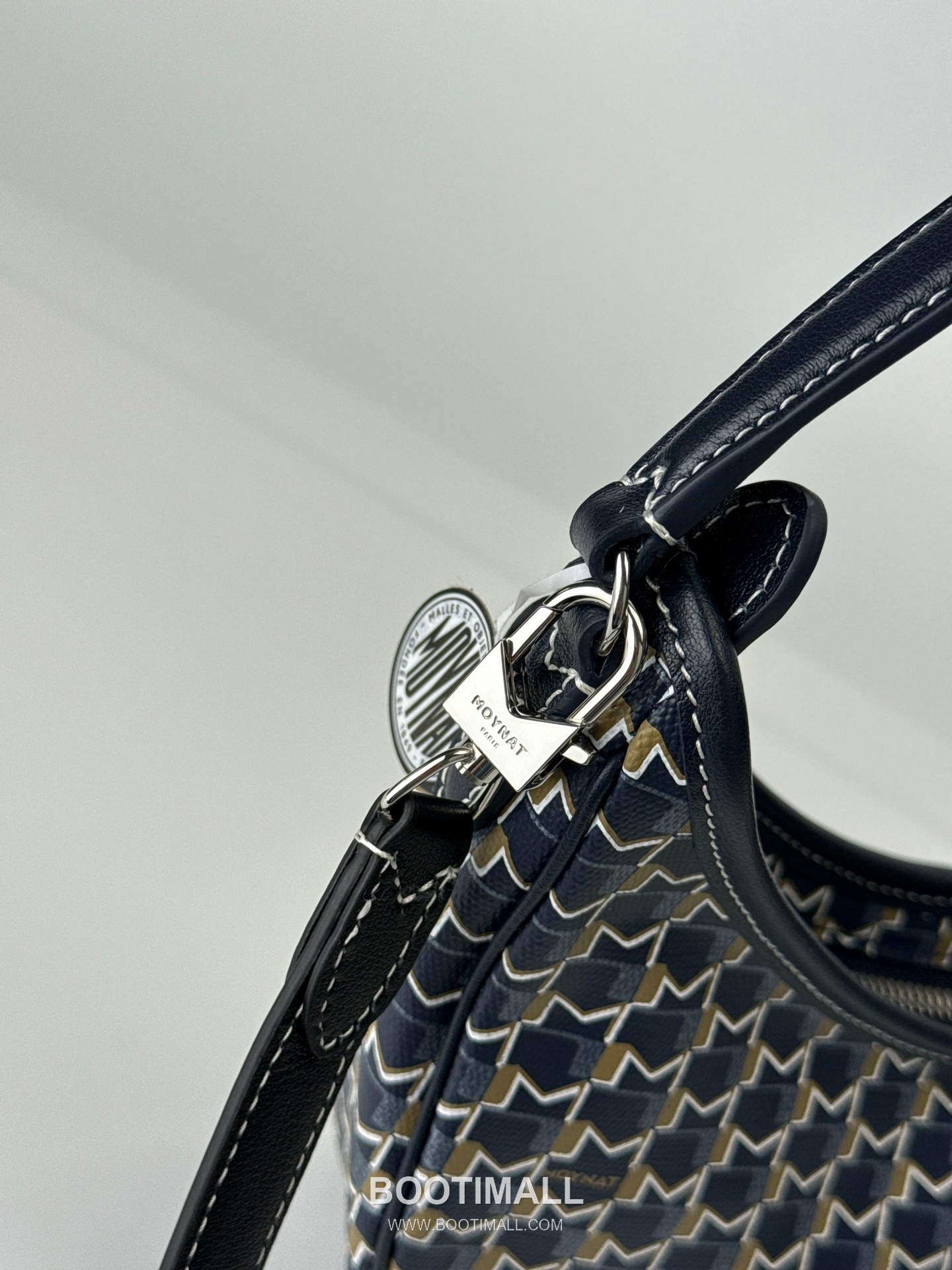 MOYNAT Moon Bag 모이나 문백 호보백 25cm 10