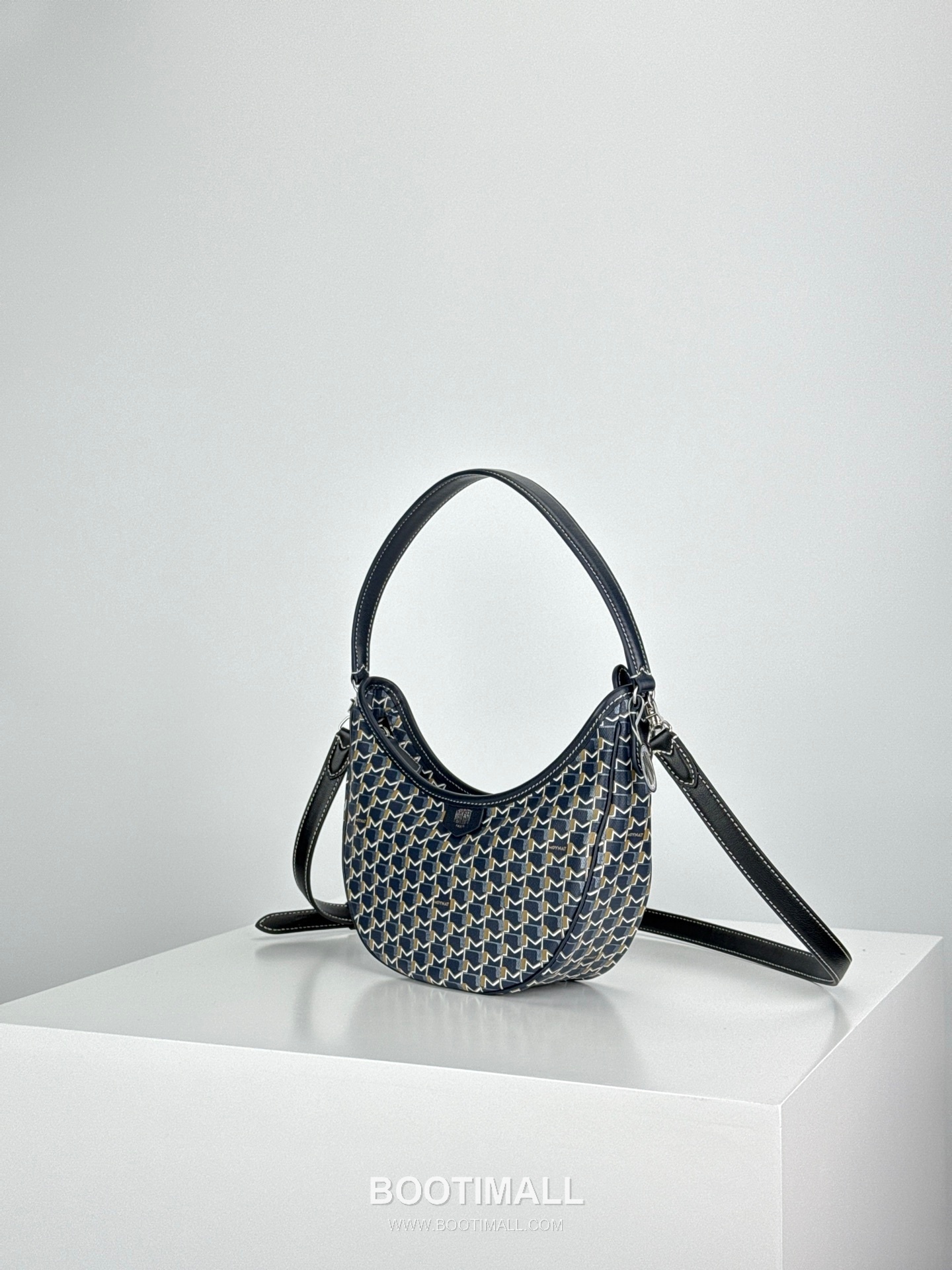 MOYNAT Moon Bag 모이나 문백 호보백 25cm 3