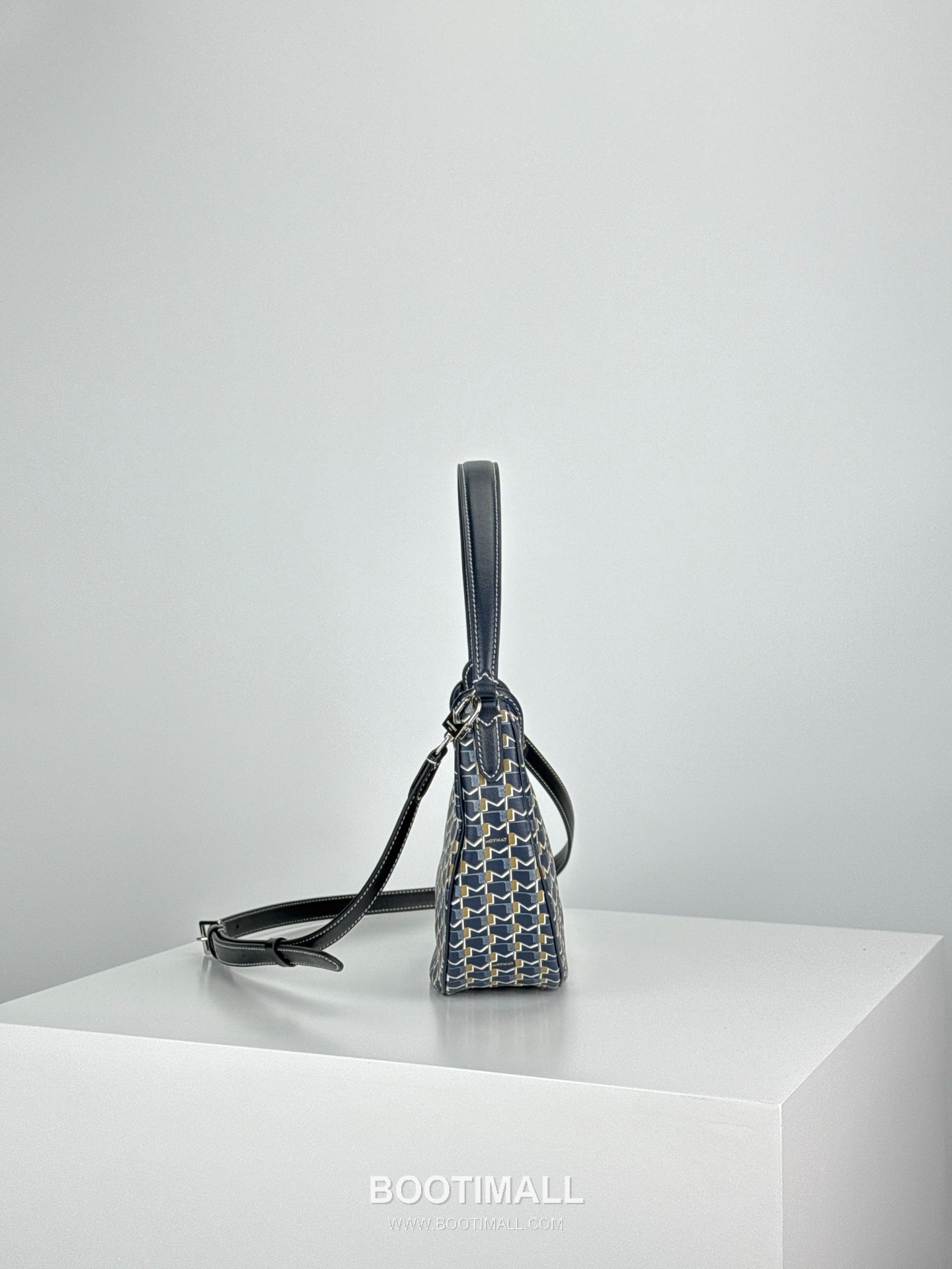 MOYNAT Moon Bag 모이나 문백 호보백 25cm 4