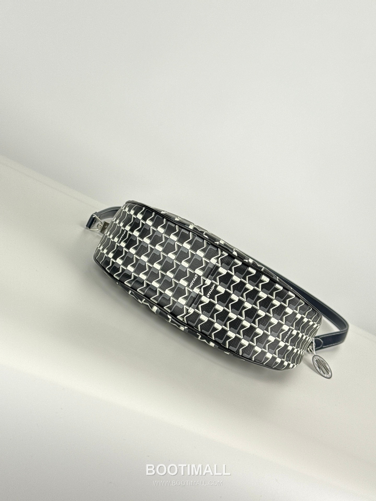 MOYNAT Moon Bag 모이나 문백 호보백 25cm 9