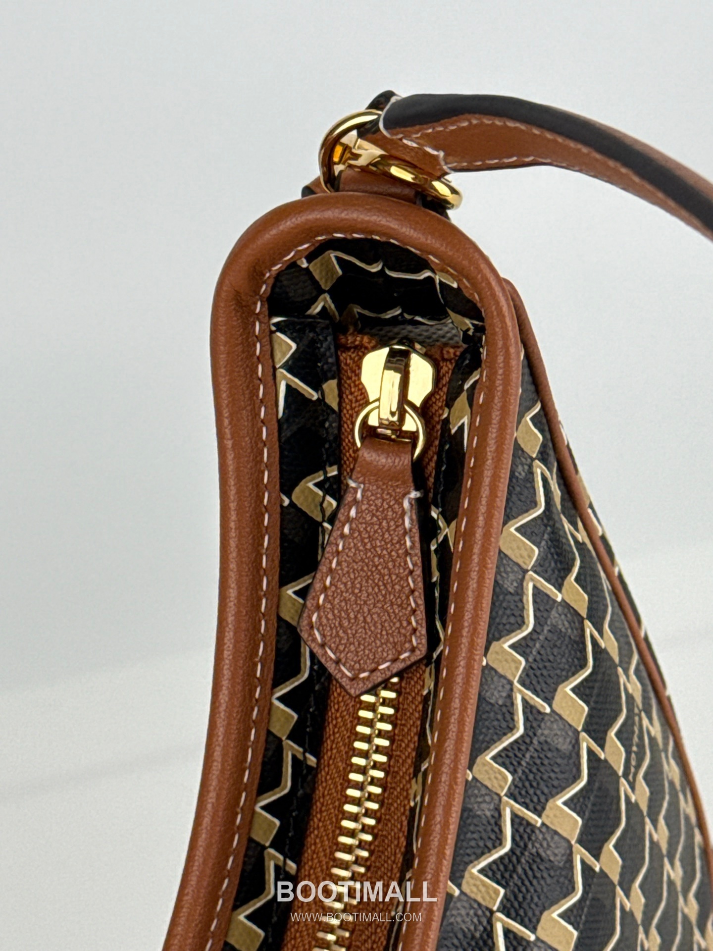 MOYNAT Moon Bag 모이나 문백 호보백 25cm 6