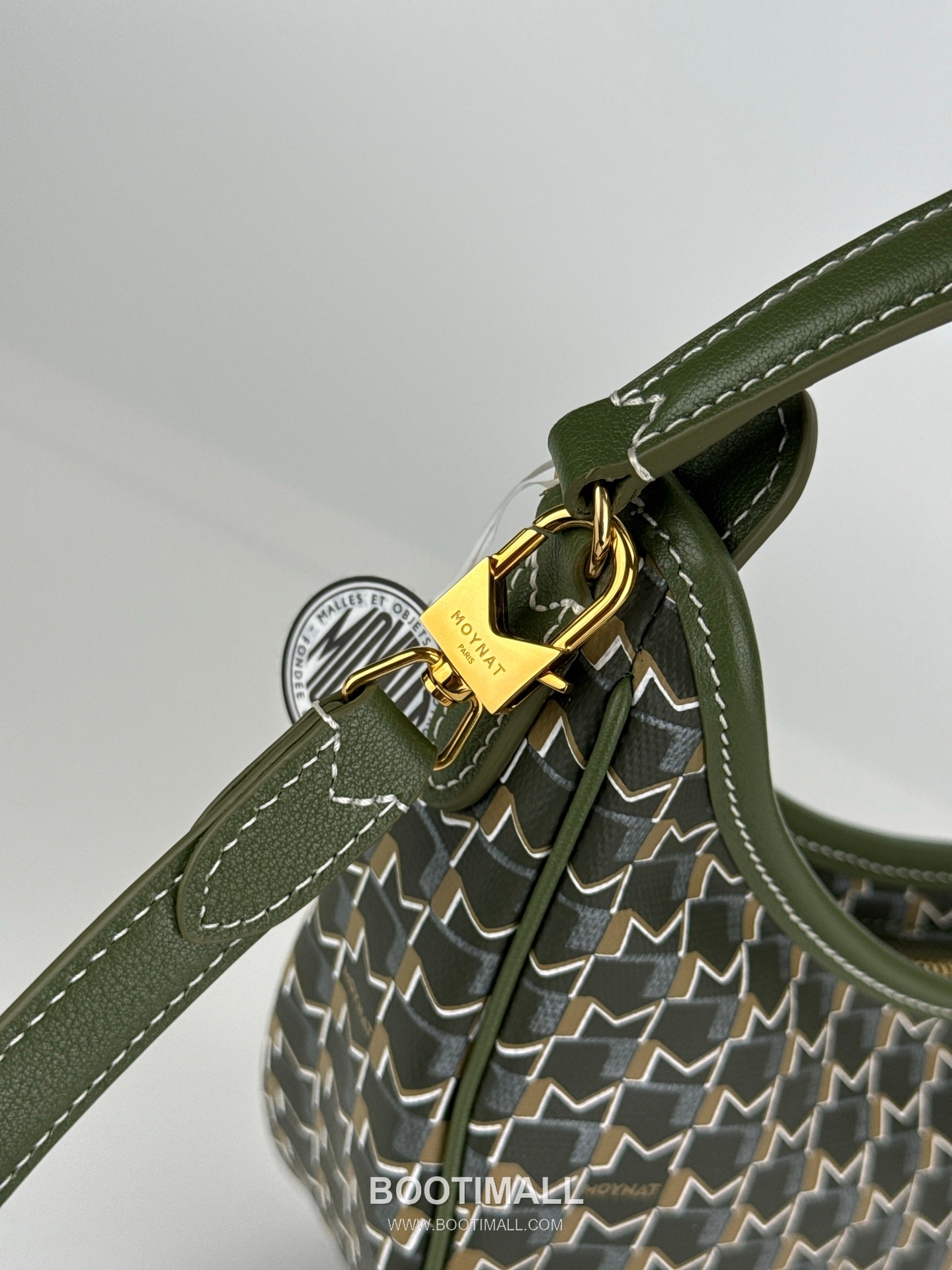 MOYNAT Moon Bag 모이나 문백 호보백 25cm 10