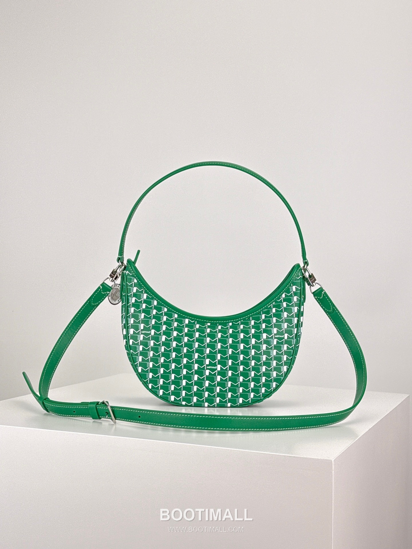 MOYNAT Moon Bag 모이나 문백 호보백 25cm 2